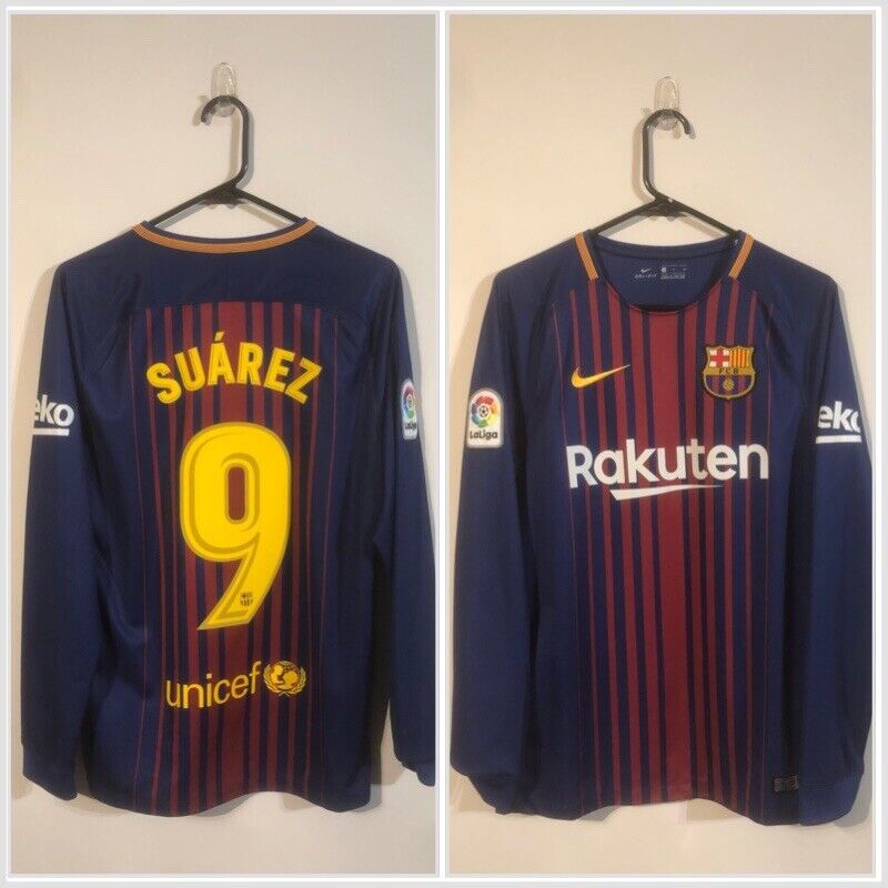 Suarez #9 Barcelona 2017/18 Small Home Long Sleeved Shirt Nike Very Good Conditi