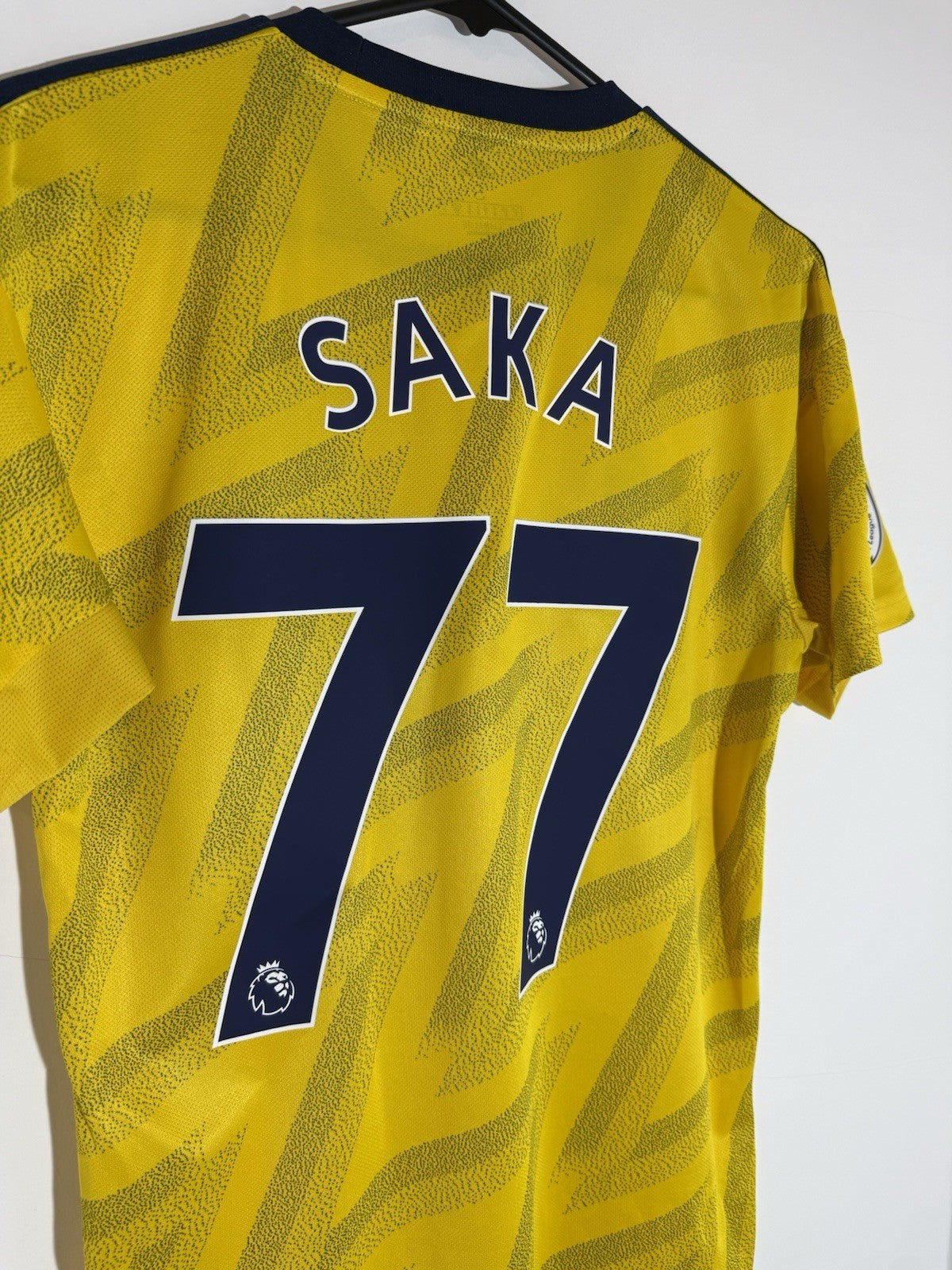 Arsenal Saka #77 2019/20 Small Away Shirt Excellent Condition EH5635