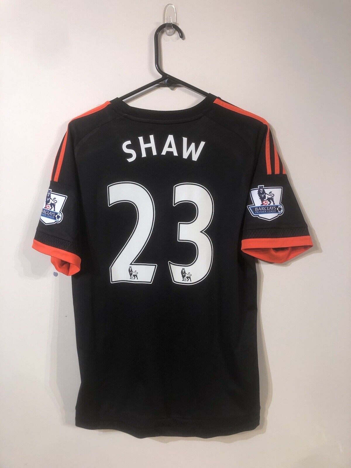Shaw #23 Manchester United 2015/16 3rd Medium Football Shirt Very Good Condition