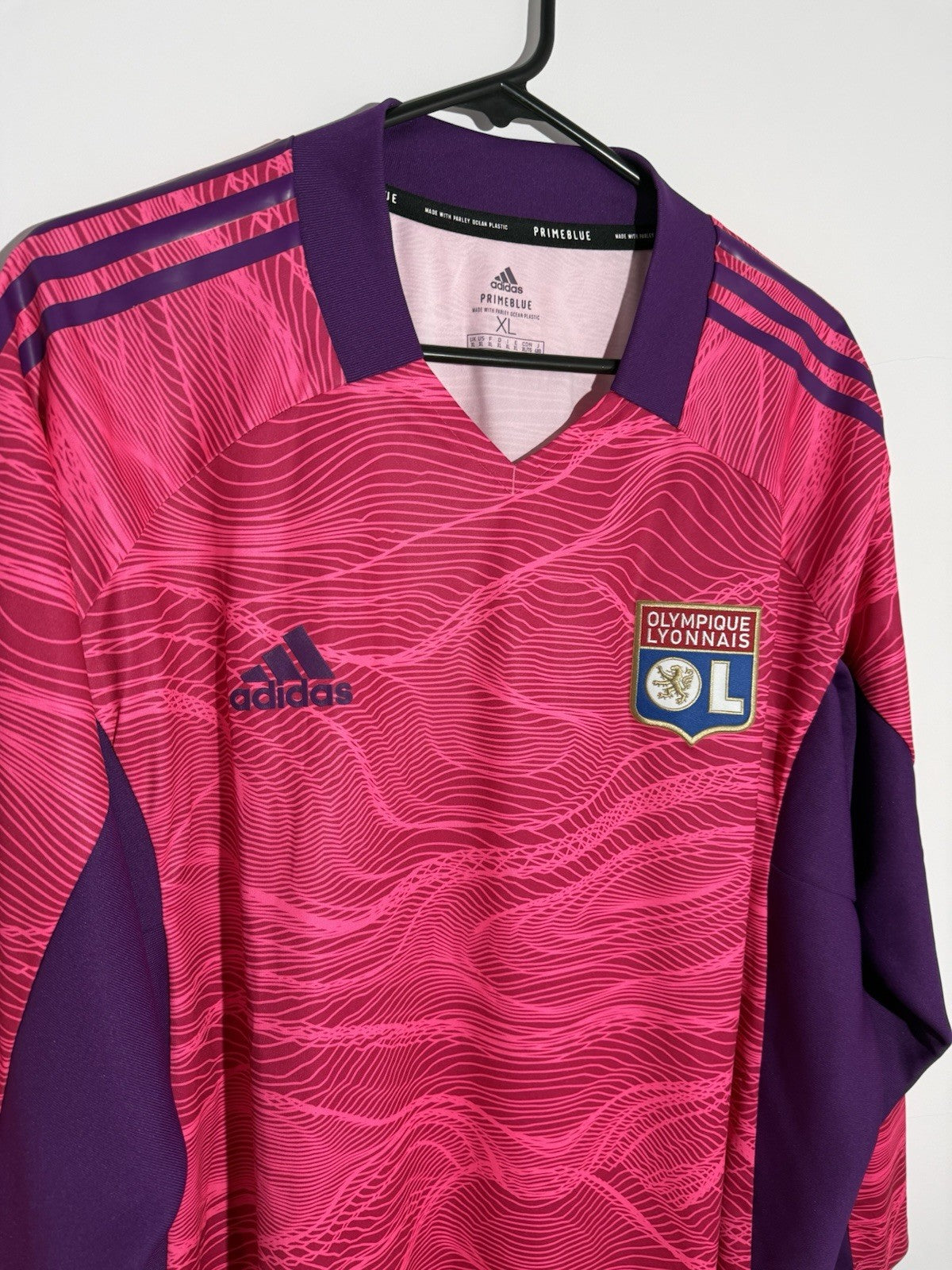 Olympique Lyon 2021/22 XL 3rd Goalkeeper Football Shirt Adidas BNWT GT8420