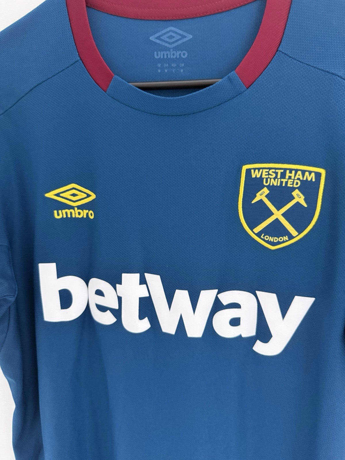 West Ham United Noble #16 2018/19 Medium Away Shirt Umbro Excellent Condition