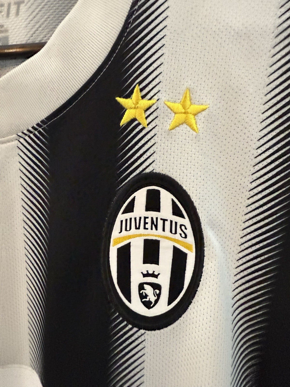 Juventus Vidal #22 2011/12 Large Home Shirt Nike Excellent Condition 419993-105