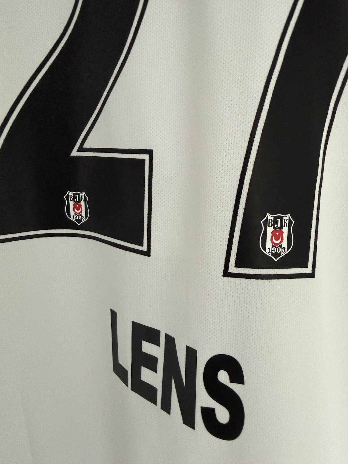 Besiktas Lens #27 2019/20 Medium Home Shirt BNWT DX3707