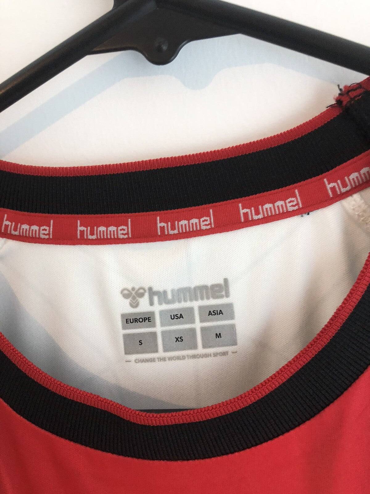 Southampton Walcott #32 2022/23 Small Home Hummel Excellent Condition