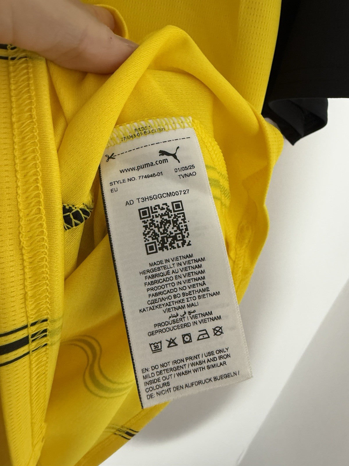 Borussia Dortmund Gittins #43 2024/25 Medium Home Shirt BNWT 774946-01