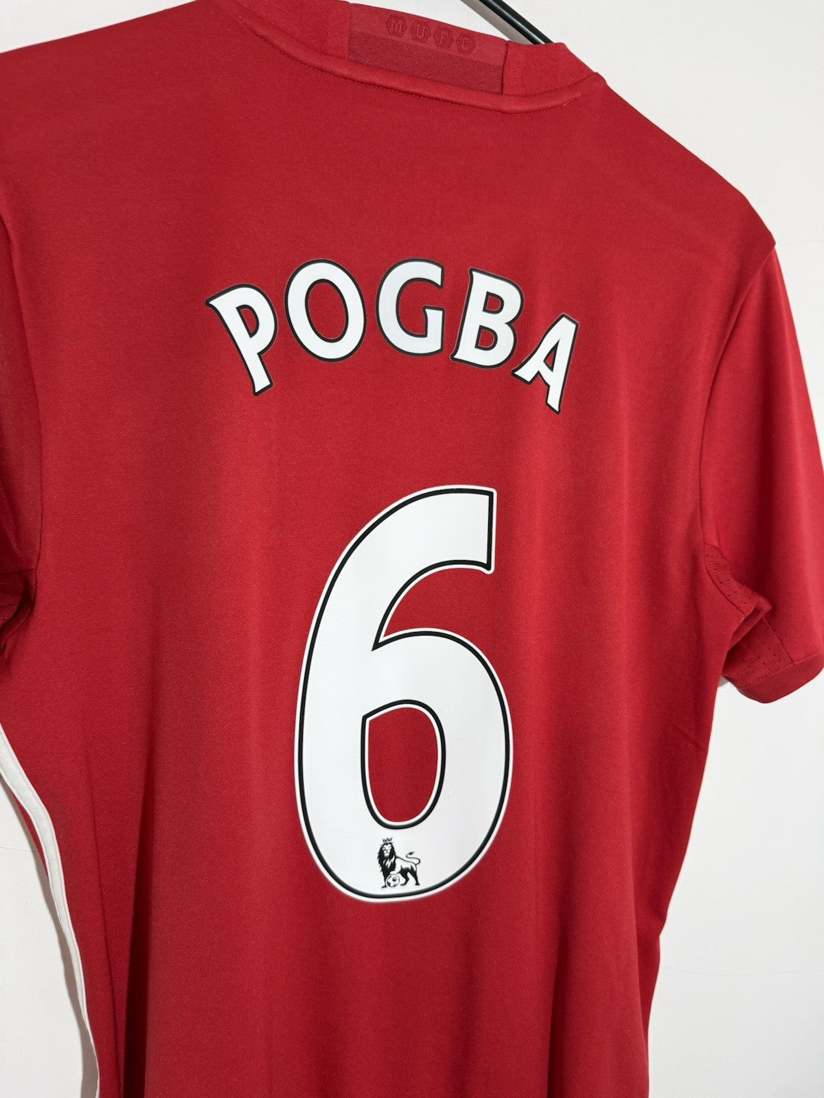 Manchester United Pogba #6 2016/17 Small Home Shirt Excellent Condition AI6720