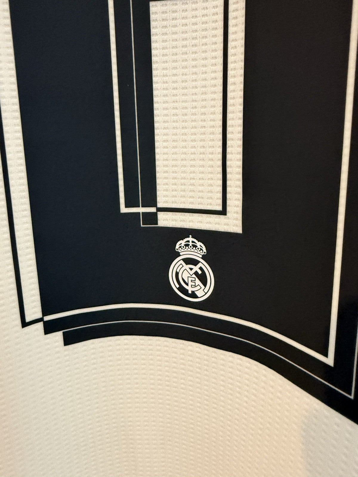 Real Madrid Kroos #8 2015/16 XL Champions League Home Shirt BNWT S12614