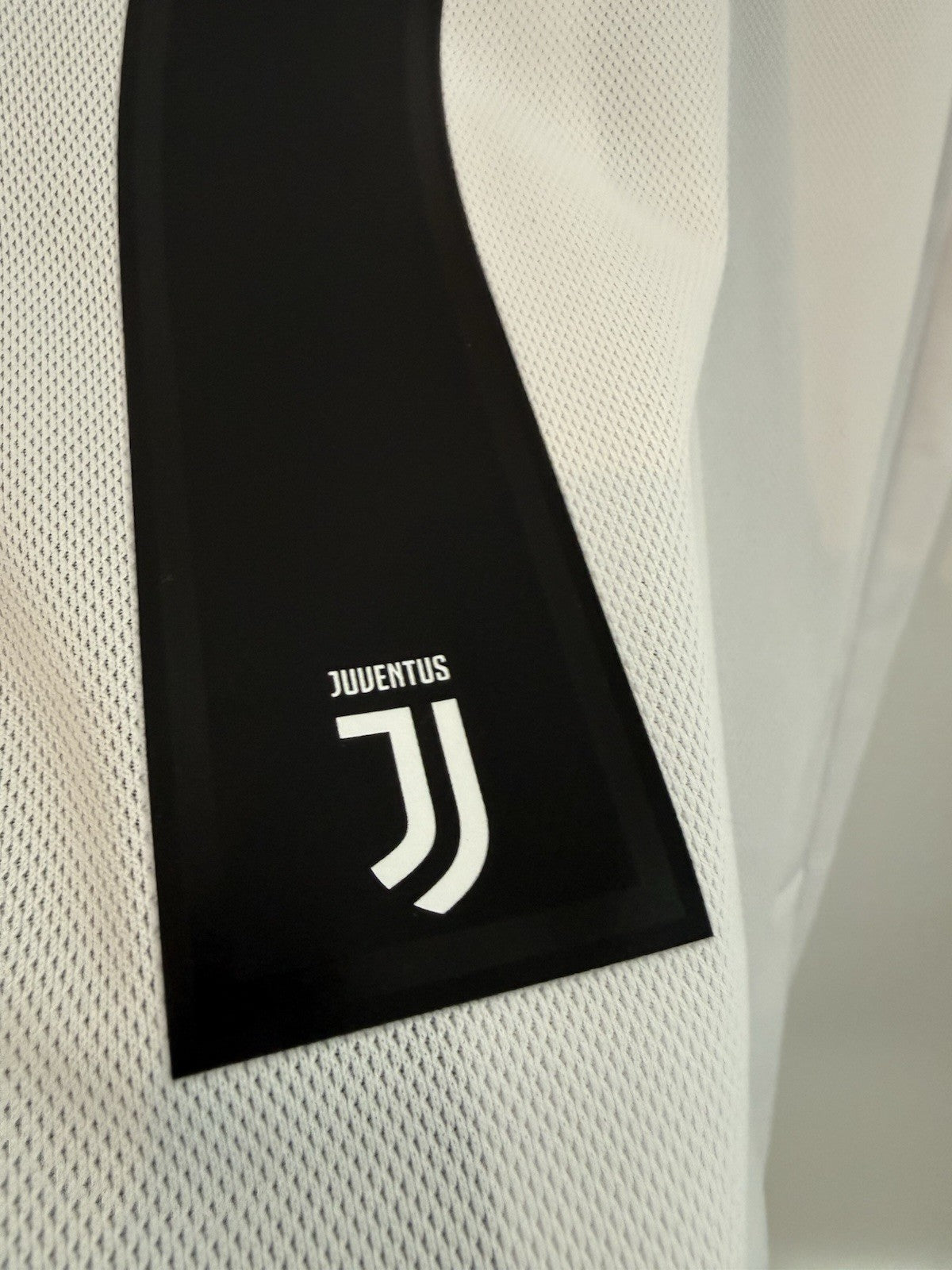 Juventus Ronaldo #7 2018/19 Medium Home Shirt Adidas BNWT CF3489