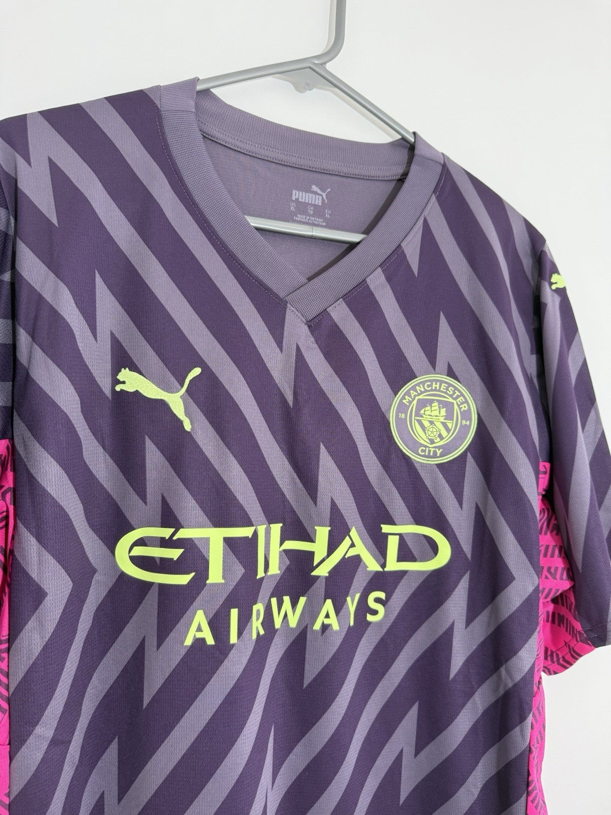 Manchester City 2023/24 XL Away Goalkeeper Shirt BNWT 770491-98