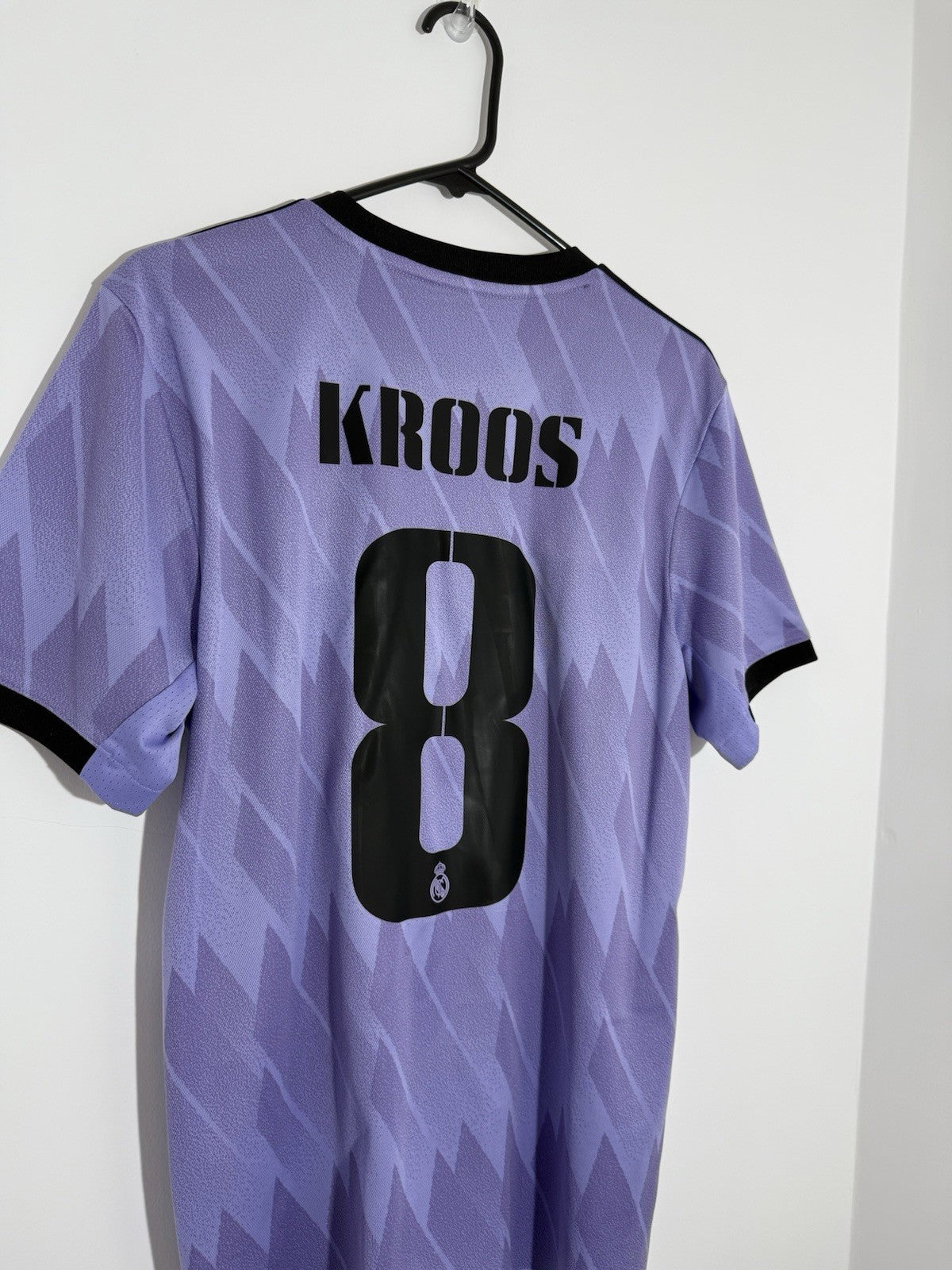 Real Madrid Kroos #8 2022/23 Away Medium Shirt Adidas Excellent Condition H18489