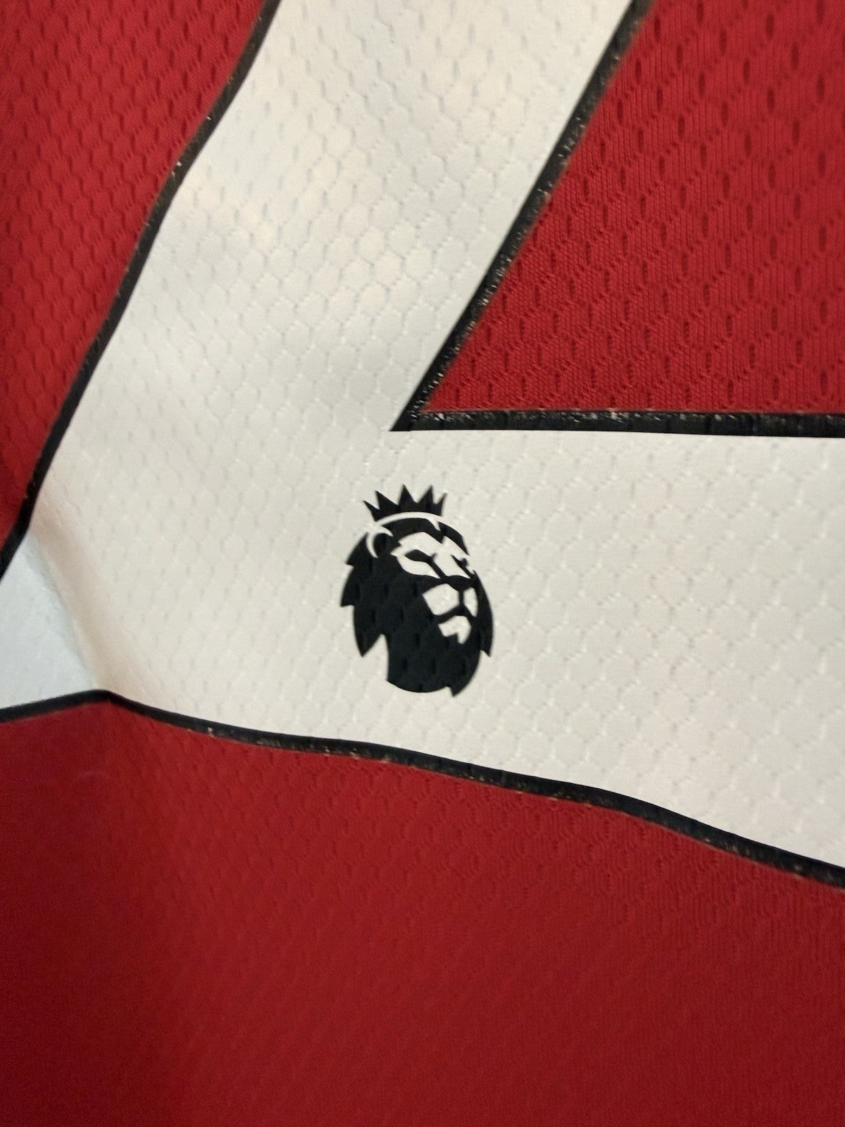 Manchester United Shaw #23 2019/20 Medium Home Shirt Excellent Condition ED7386