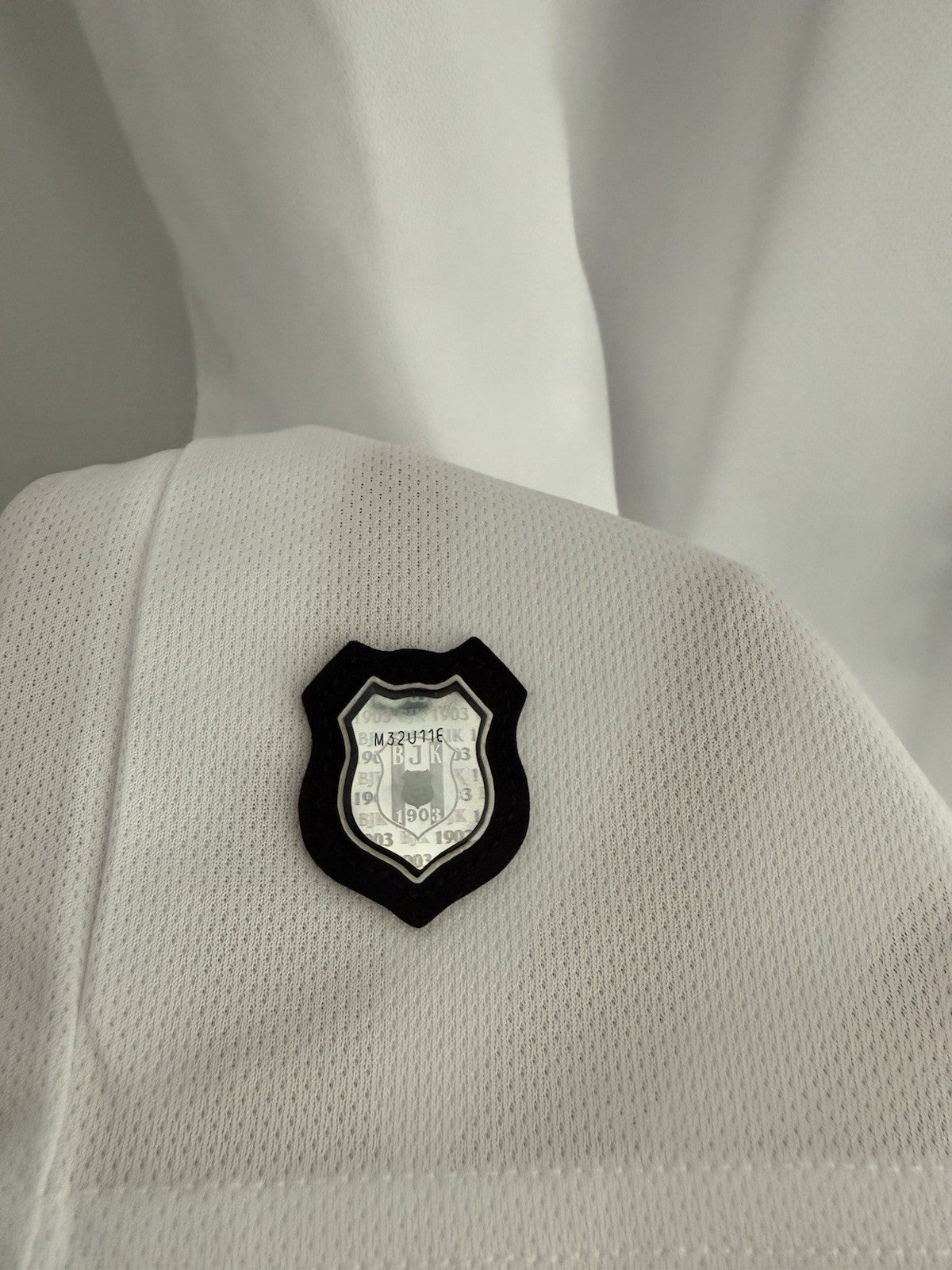 Besiktas R. Babel #8 2018/19 Medium Home Shirt Adidas BNWT CG0691