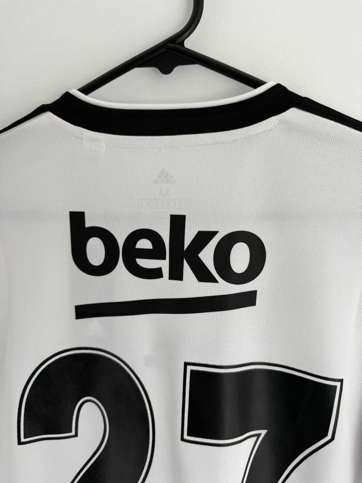 Besiktas Lens #27 2019/20 Medium Home Shirt BNWT DX3707
