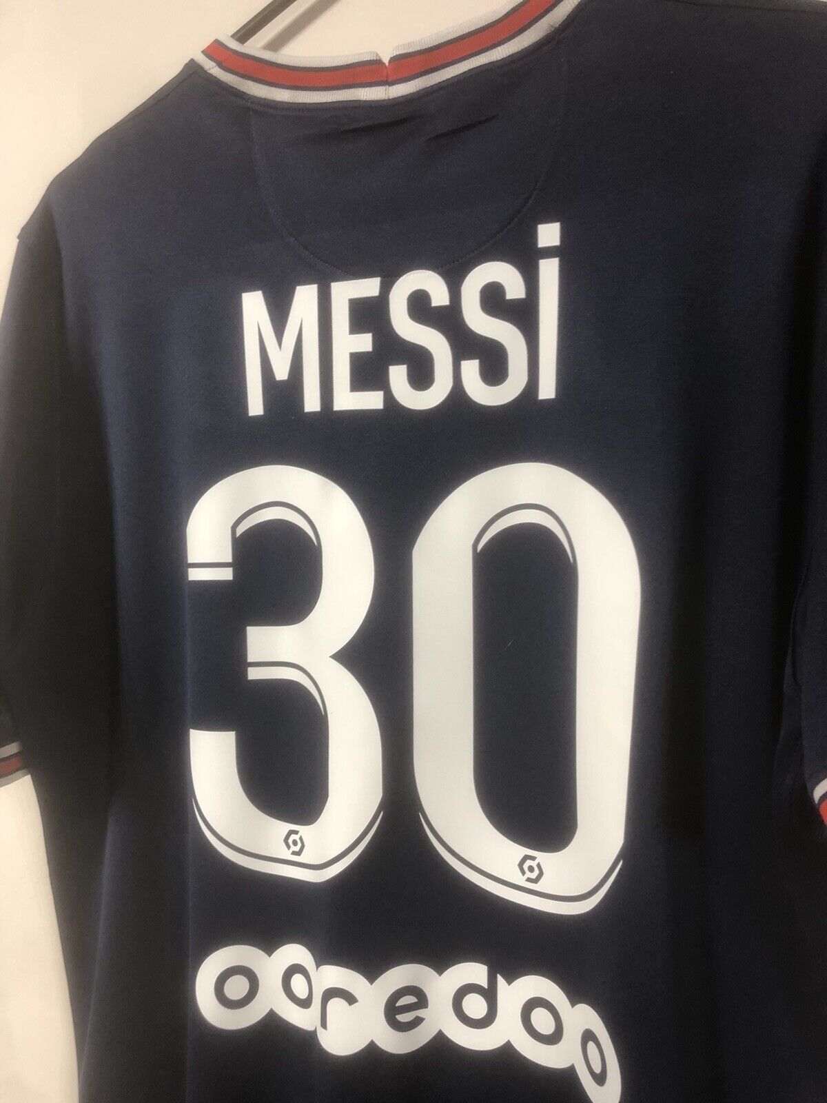 Messi #30 Paris St Germain 2021/22 Large Home Shirt Very Good Condition