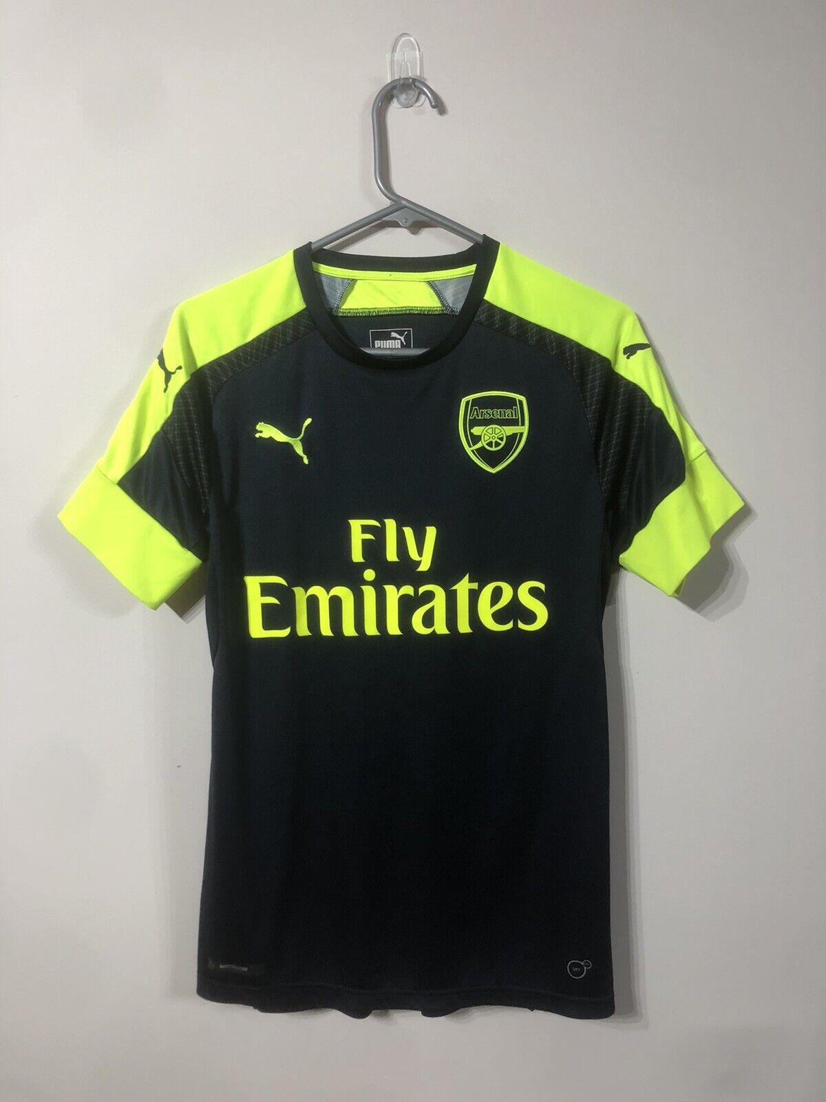 Xhaka #29 Arsenal 2016/17 Small 3rd Football Shirt Excellent Condition 749716