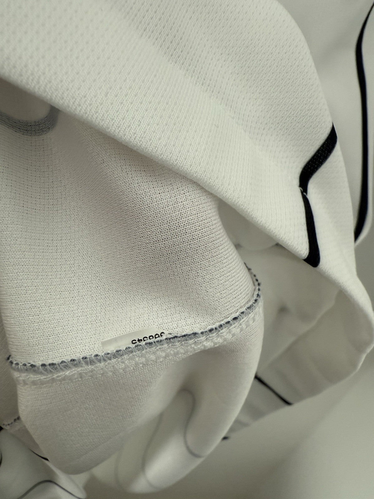 Eintracht Frankfurt 2017/18 Large Home Shirt Excellent Condition