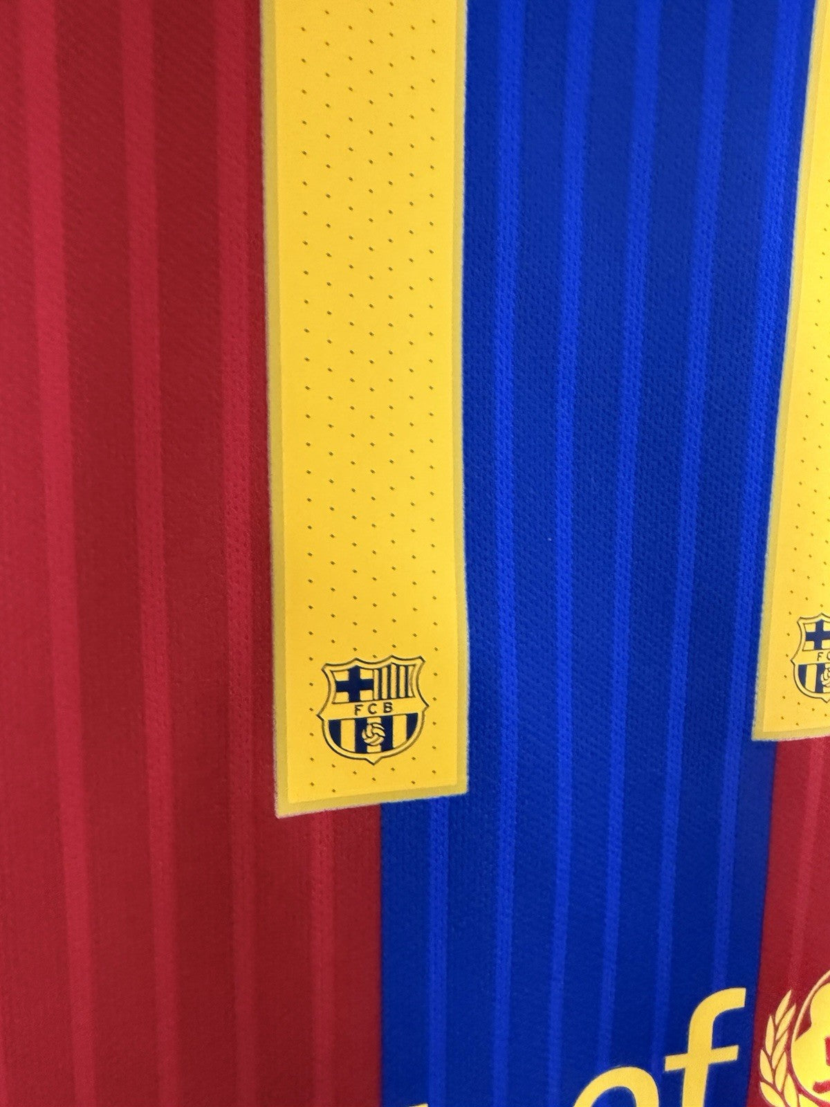 Barcelona Neymar Jr #11 2016/17 Small Home Shirt Nike BNWT 776850-481