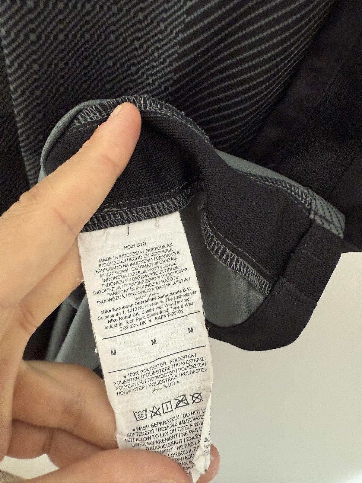 Liverpool A. Becker #1 2021/22 Medium 3rd GK Excellent Condition DB2559-011