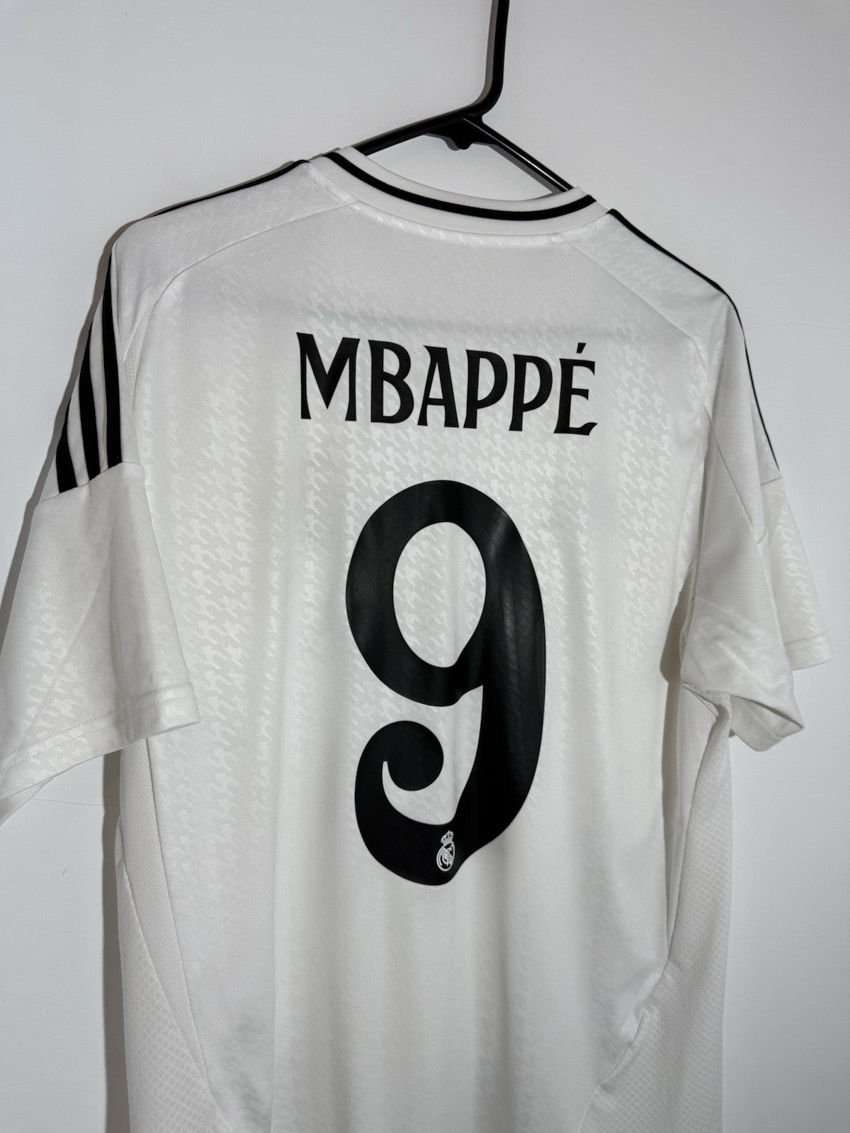 Real Madrid Mbappe #9 2024/25 Large Home Shirt Excellent Condition IU5011
