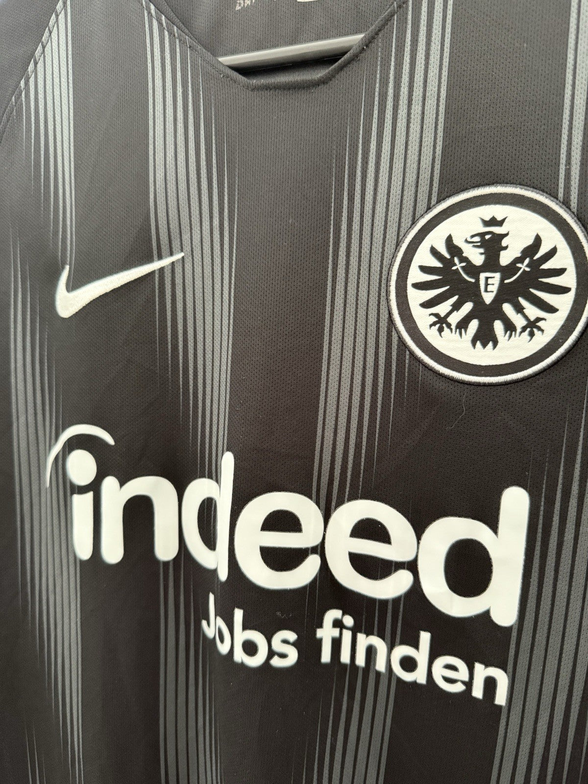 Eintracht Frankfurt 2018/19 Small Home Shirt Excellent Condition 919023-010