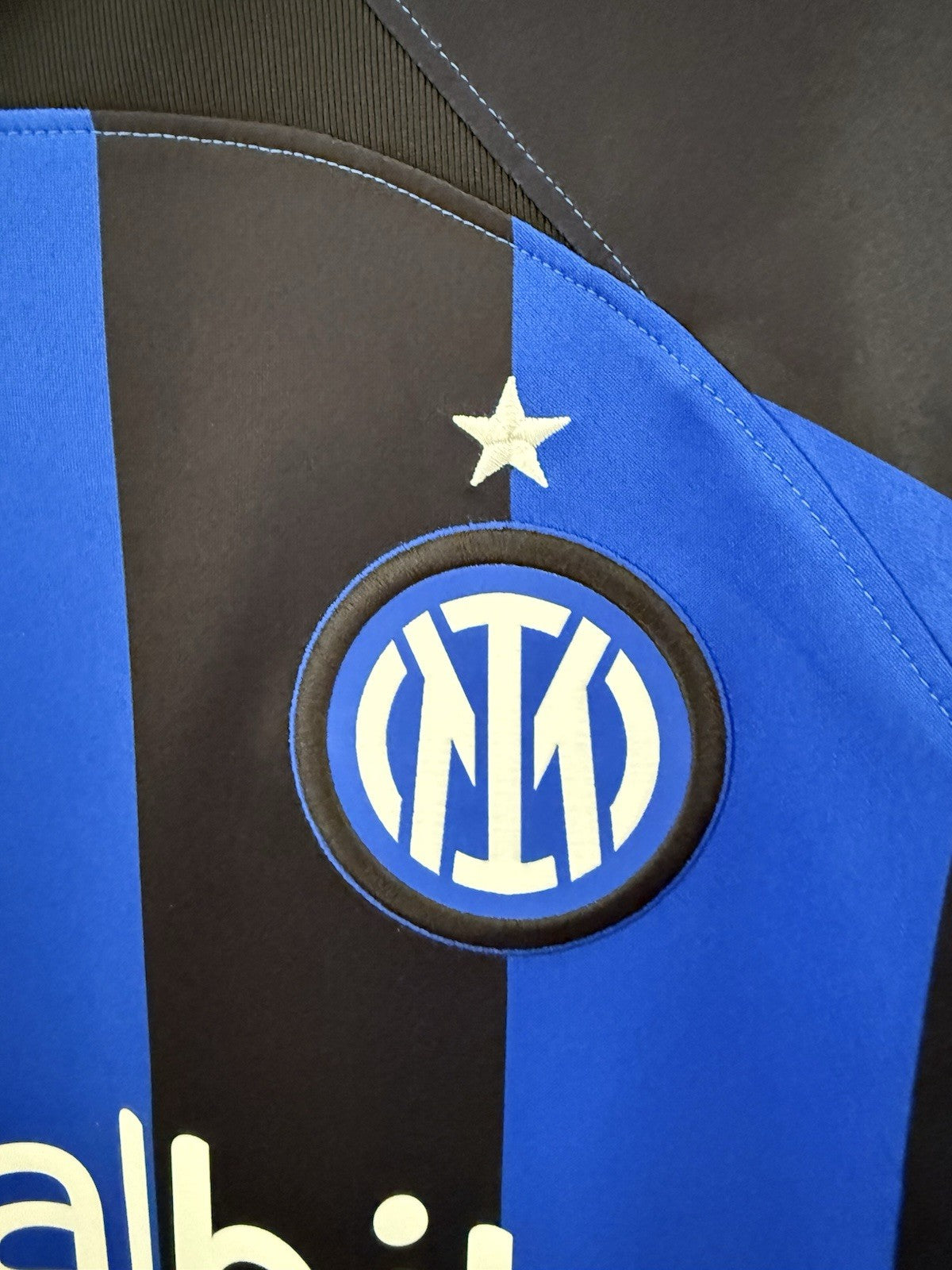 Inter Milan Bastoni #95 2022/23 Medium Home Shirt Excellent Condition DM1842-412