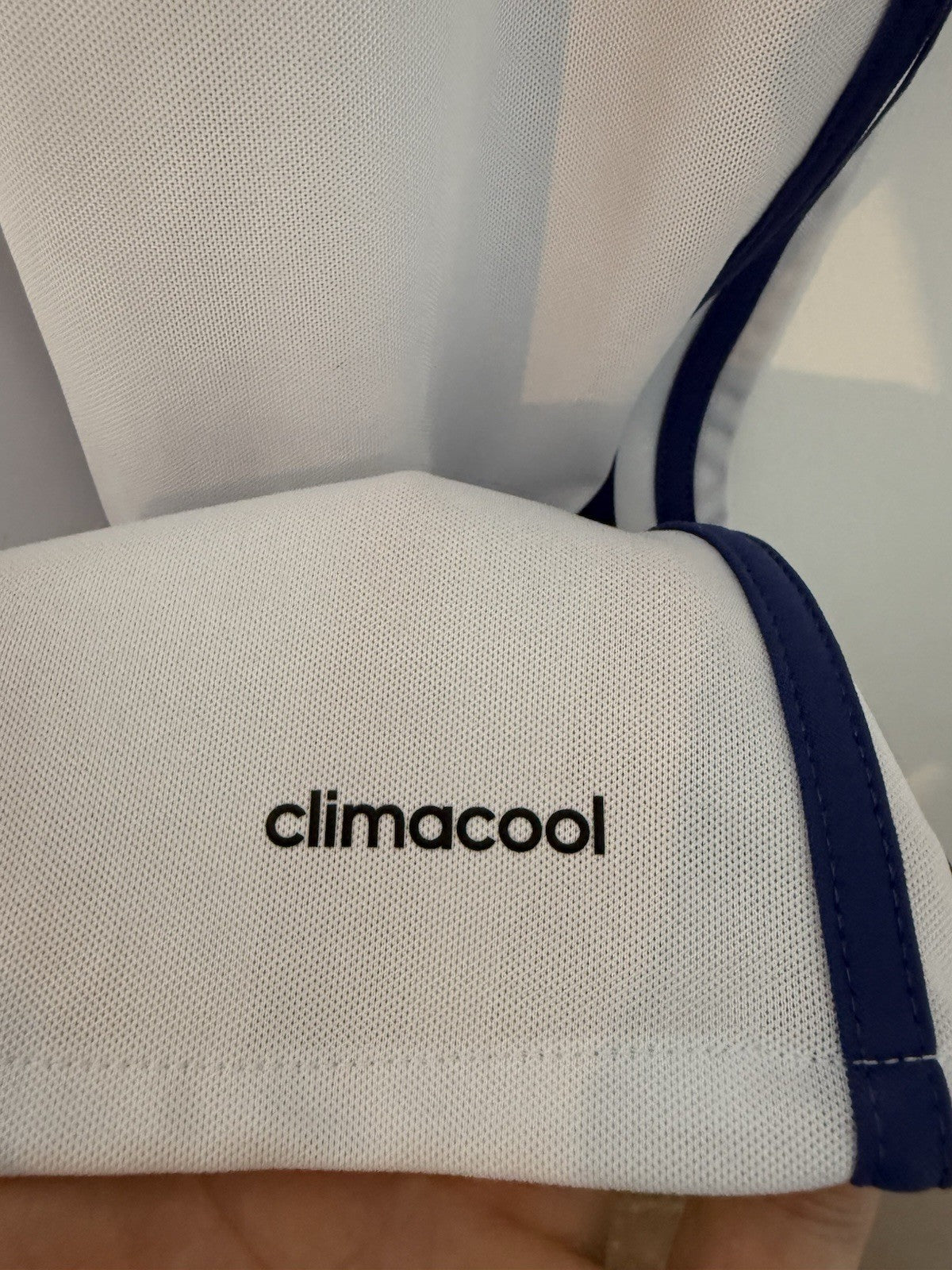 Real Madrid Kroos #8 2016/17 Small Home Shirt Excellent Condition S94922