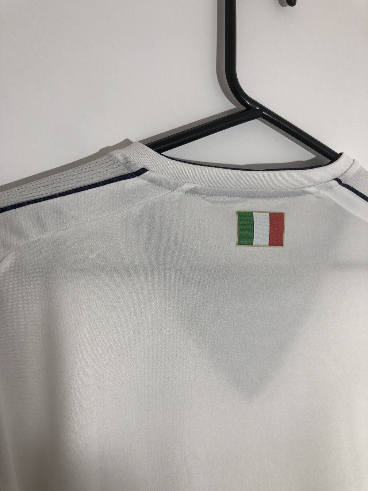 Italy 2018 Medium Away Tribune Shirt Very Good Condition 749574-04