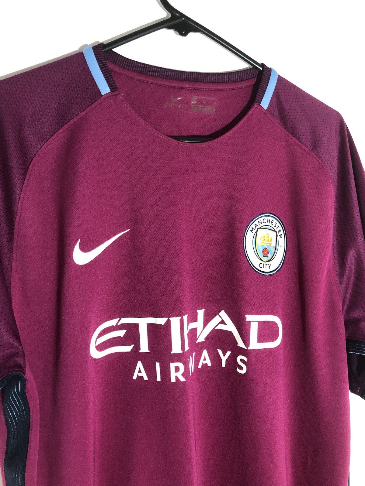 Manchester City Fernandinho #25 2017/18 XL Away Excellent Condition 847260-667