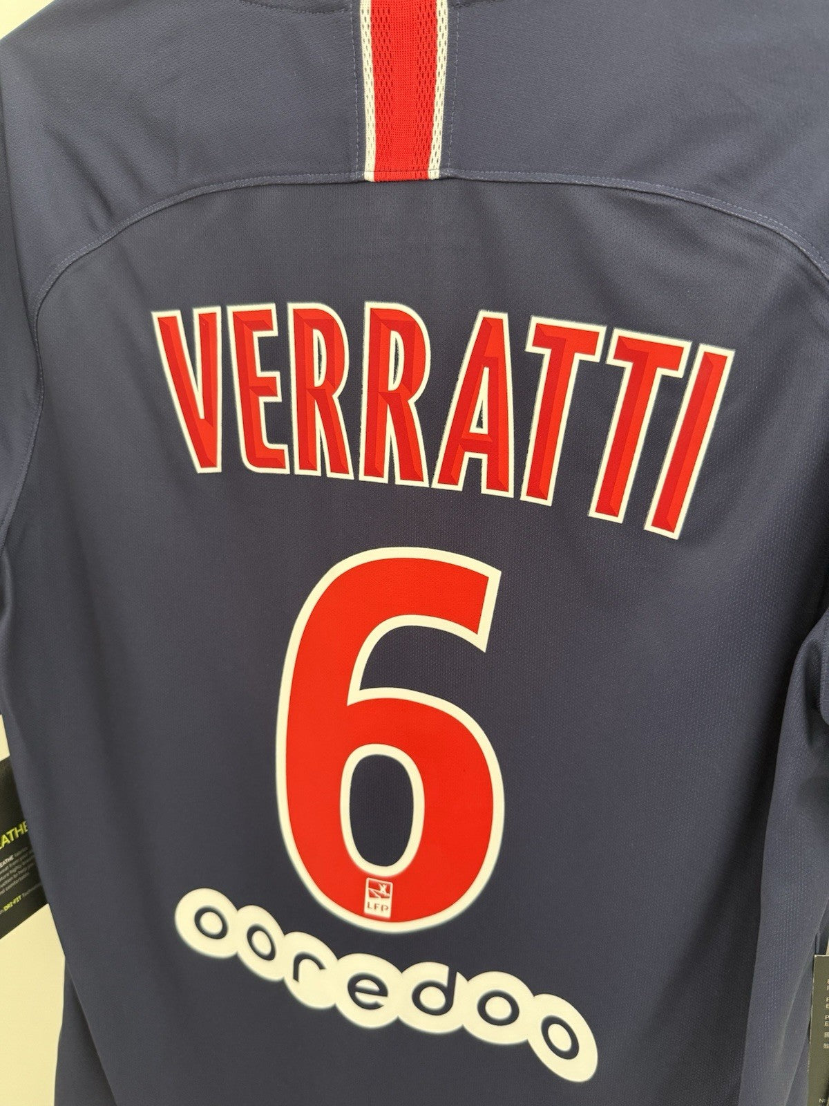 PSG Veratti #6 2018/19 Large Home Shirt Nike BNWT 894432-411