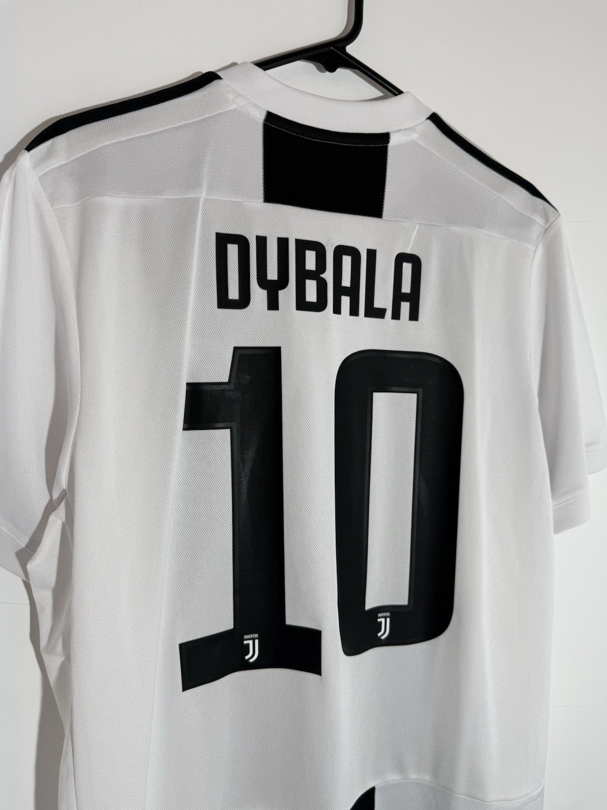 Juventus Dybala #10 2018/19 Large Home Shirt Adidas BNWT CF3489