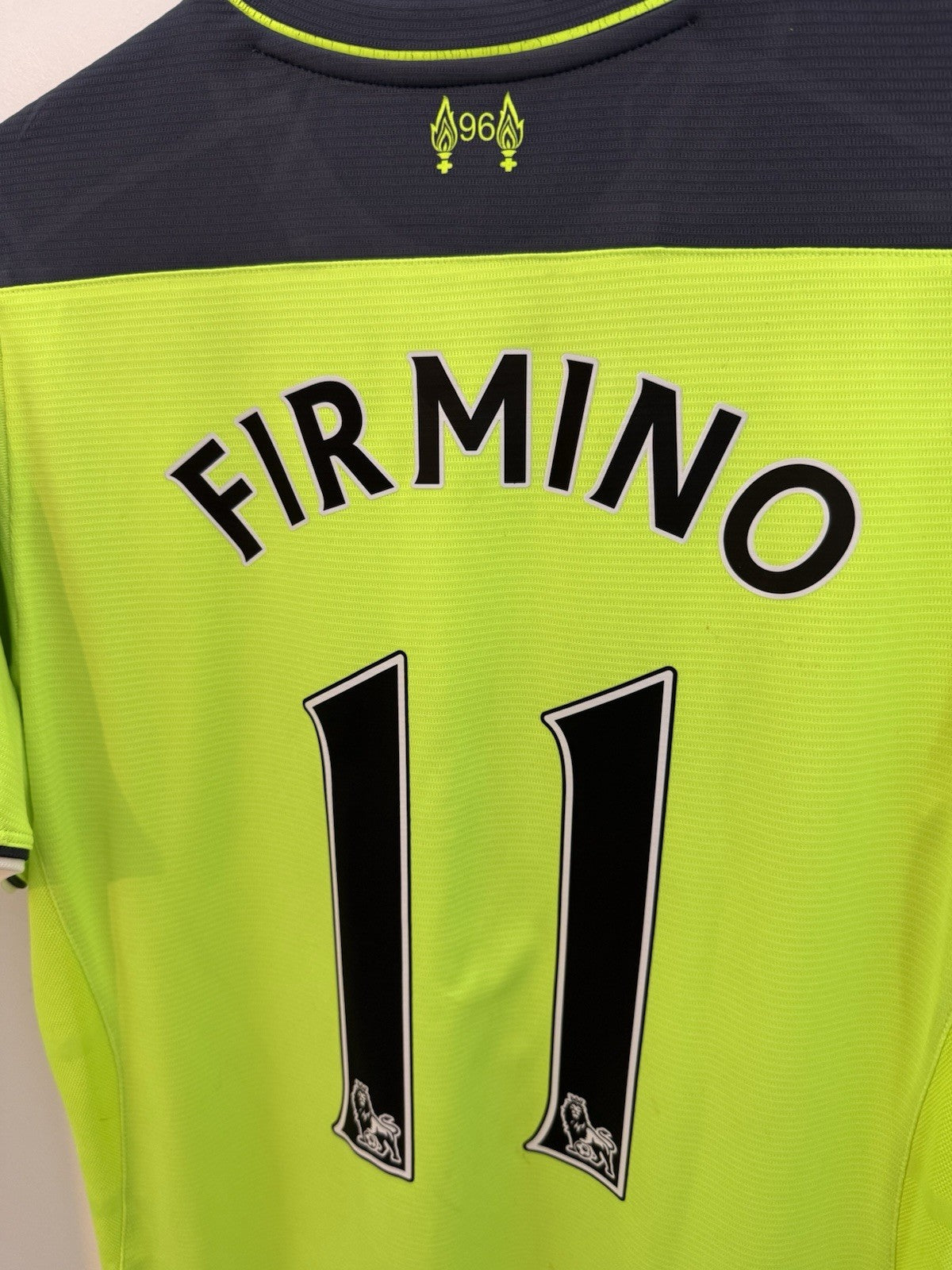 Liverpool Firmino #11 2016/17 Small 3rd Shirt Excellent Condition MT630013