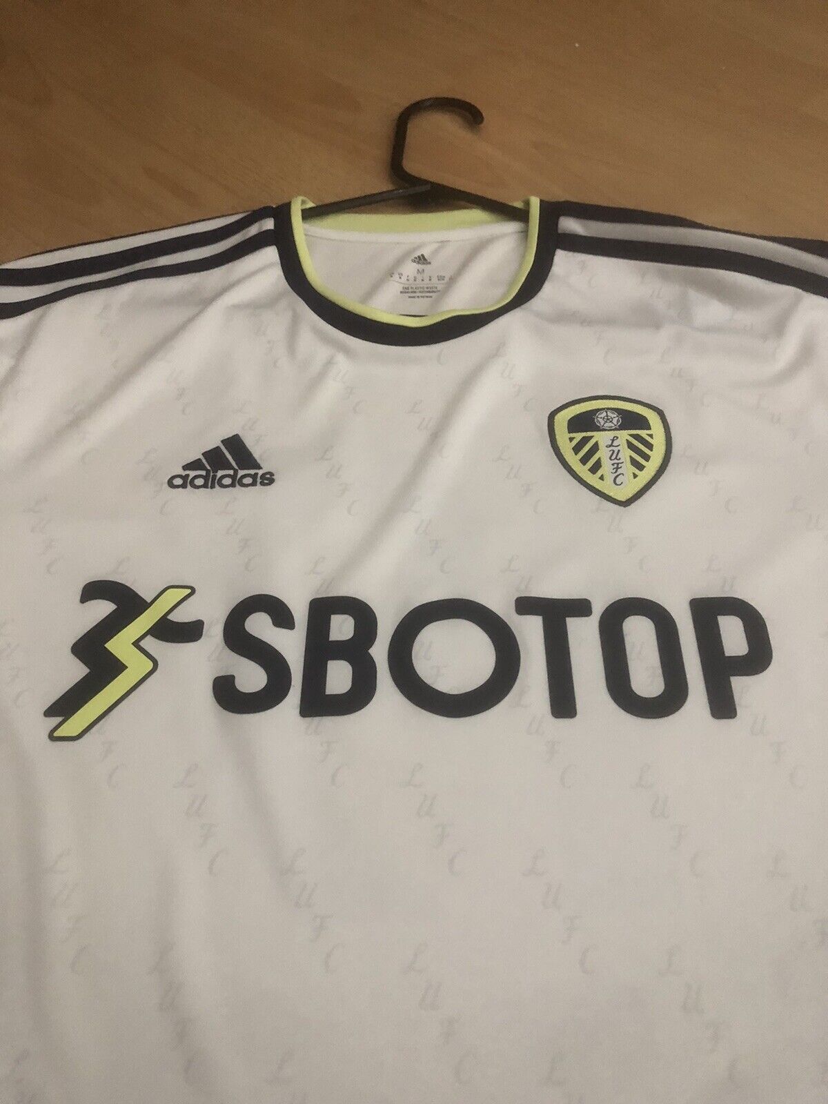 Rodrigo M. 19 Leeds United 2022 23 Medium Home Shirt Excellent Condition Hc1062