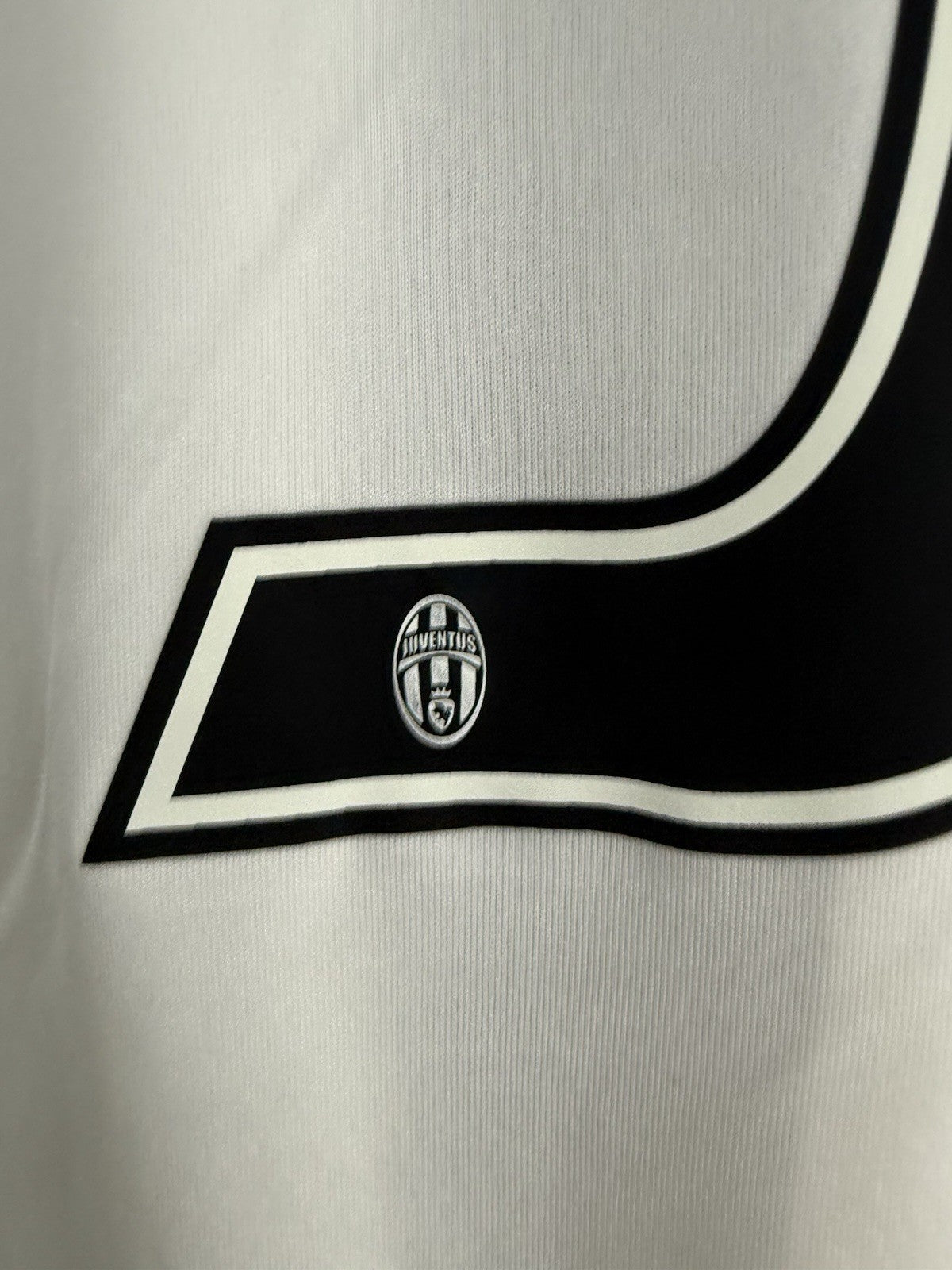 Juventus Higuain #9 2016/17 Home Small Football Shirt Excellent Condition AI6241