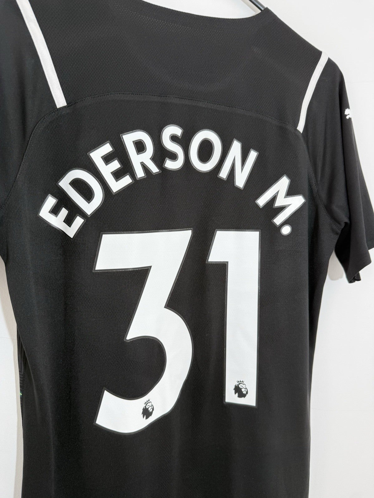 Man City Ederson M. #31 2021/22 Large Home Auth GK Excellent Condition 759185-49