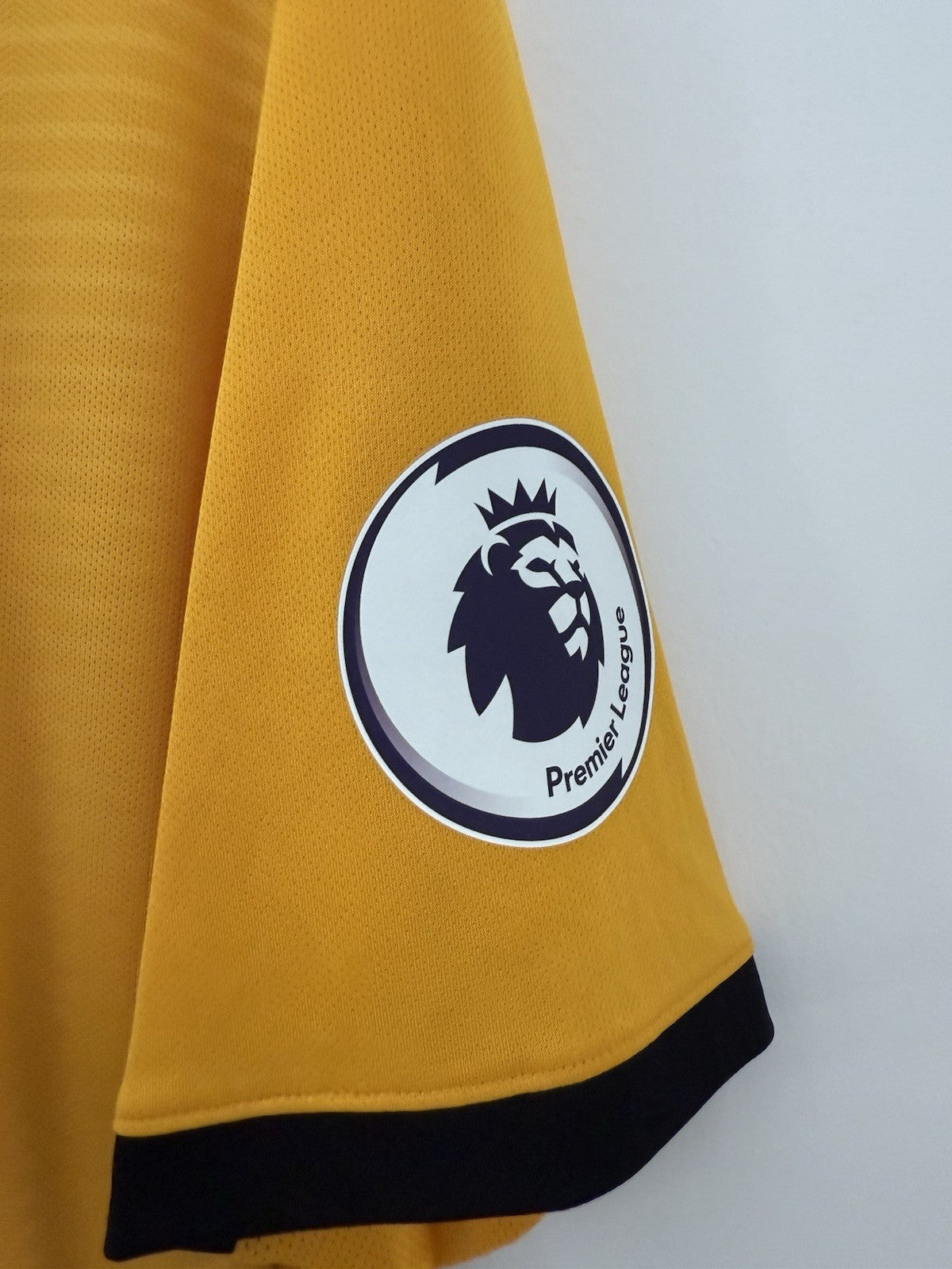 Wolverhampton Wanderers Neves #8 2021/22 Large Home Shirt Castore BNWT