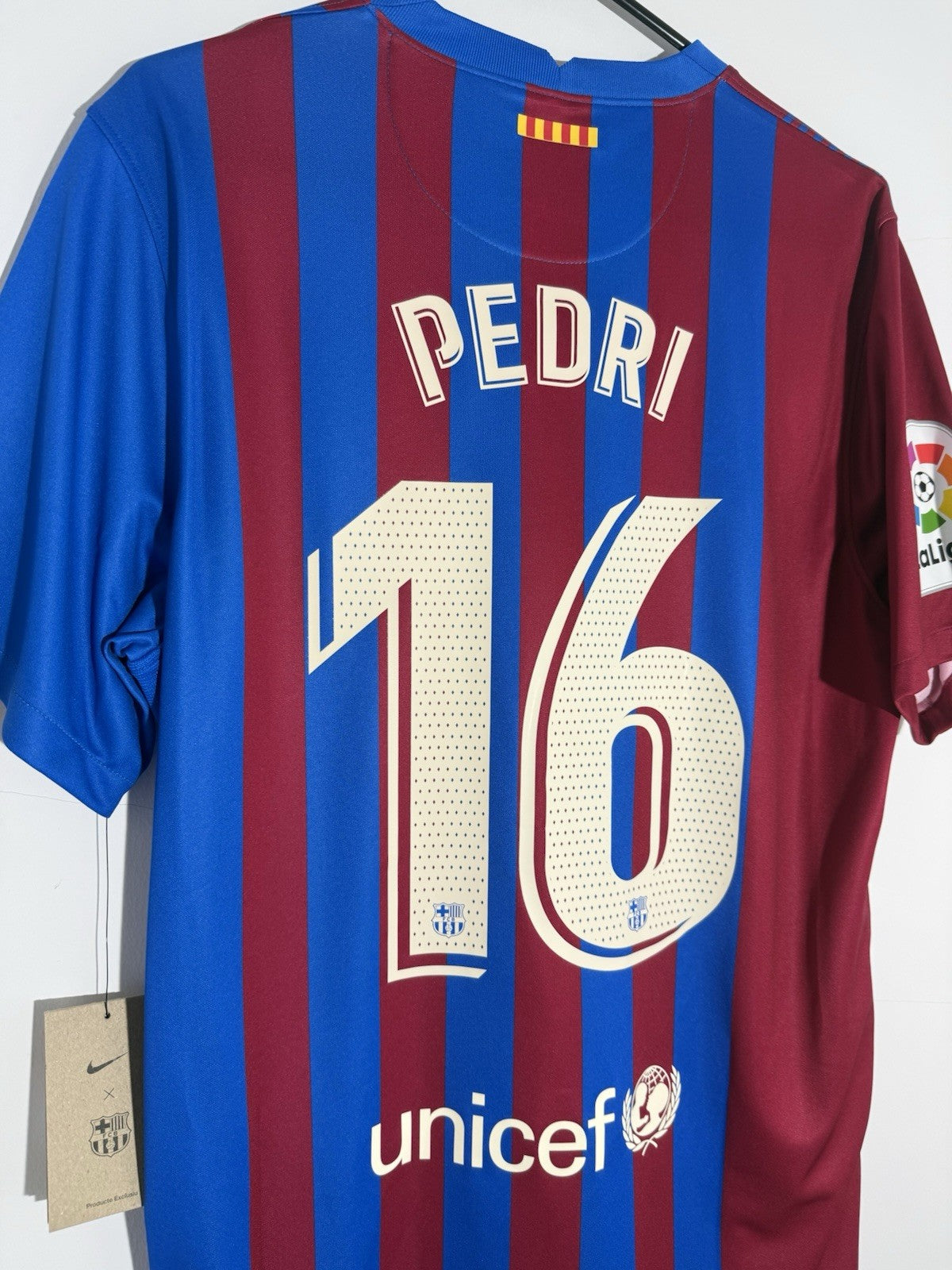 Barcelona Pedri #16 2021/22 Large Home Shirt Nike BNWT CV7891-428