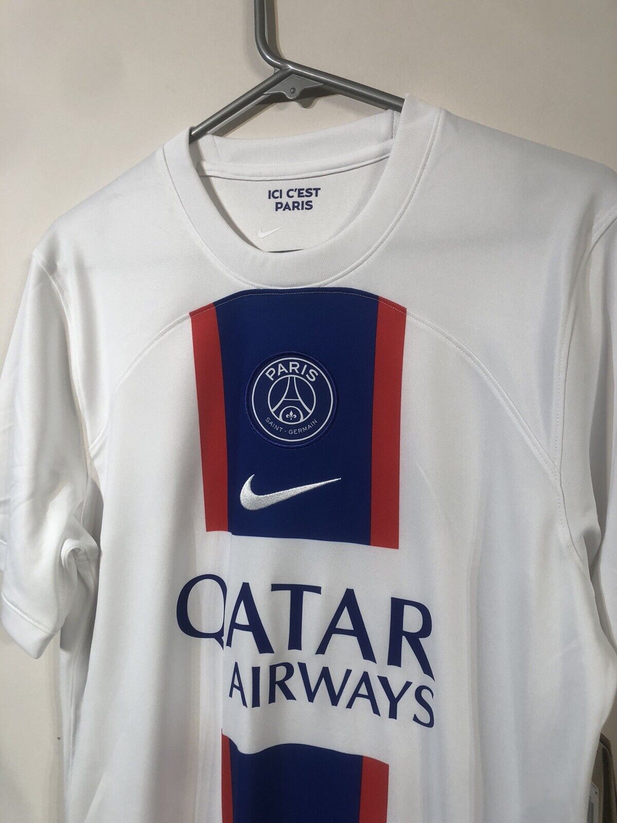 Messi #30 Paris St Germain 2022/23 Medium Euro Away Shirt Nike Excellent Conditi