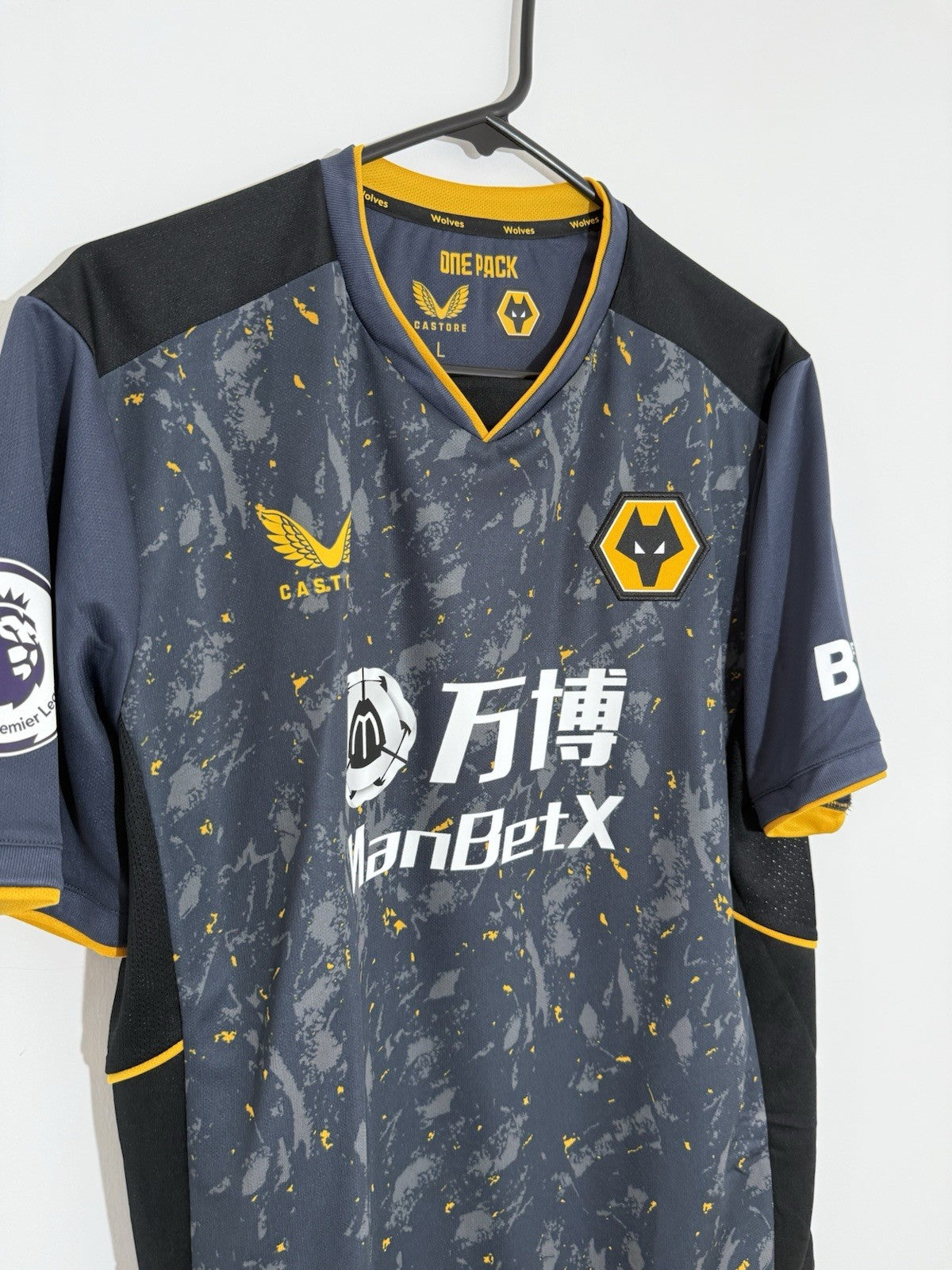 Wolverhampton Wanderers Neves #8 2021/22 Large Away Shirt Castore BNWT