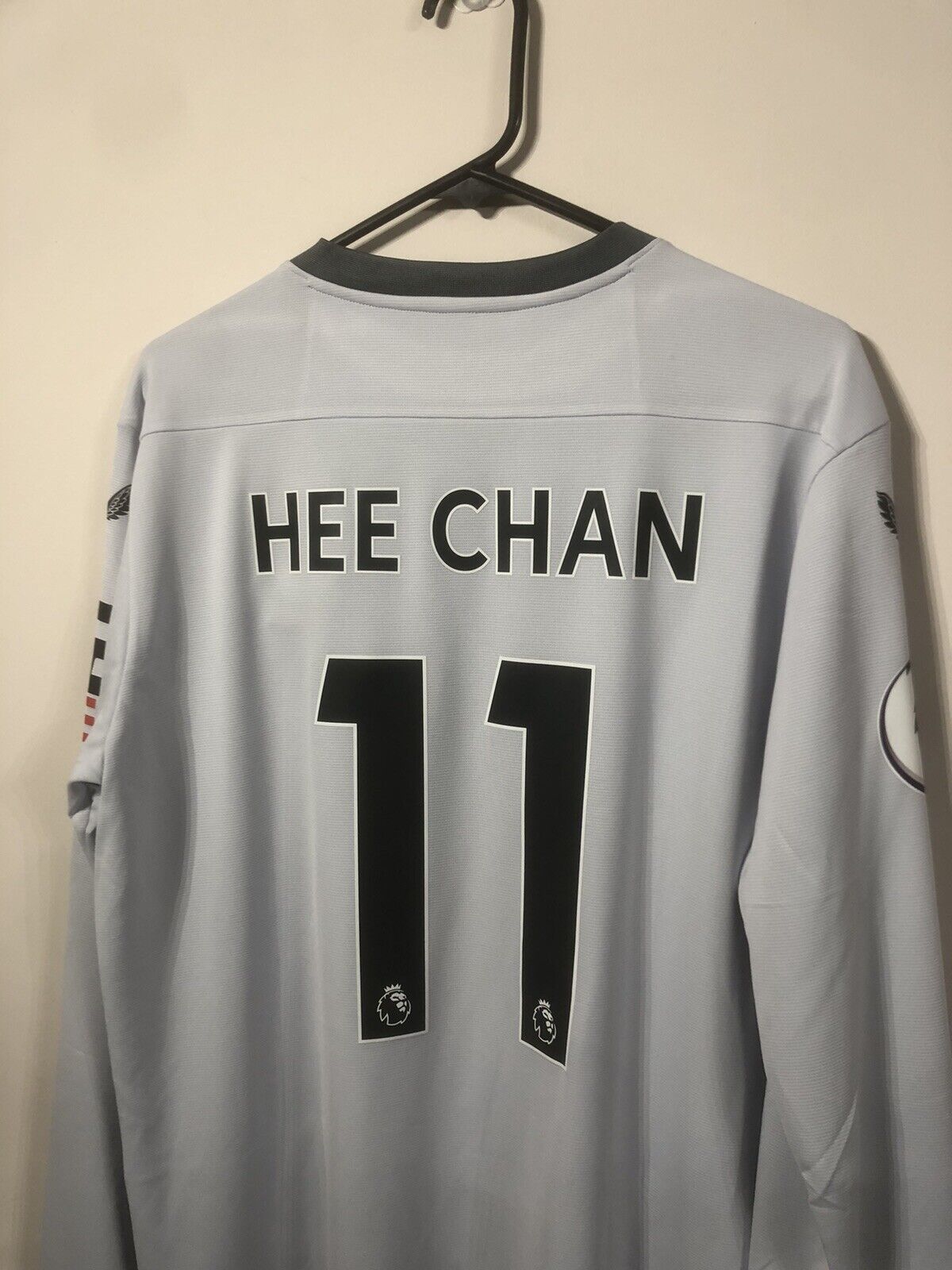 Hee Chan #11 BNWT Wolves 2022/23 Large L/S Away Football Shirt Jersey Castore