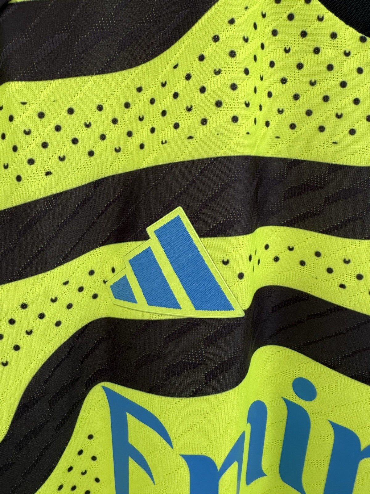 Arsenal Saliba #2 2023/24 Large Authentic Away Shirt Adidas BNWT HR6926