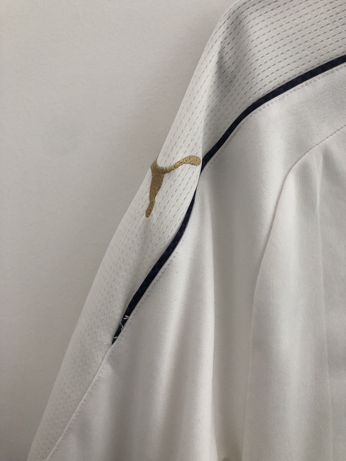 Italy 2018 Medium Away Tribune Shirt Very Good Condition 749574-04