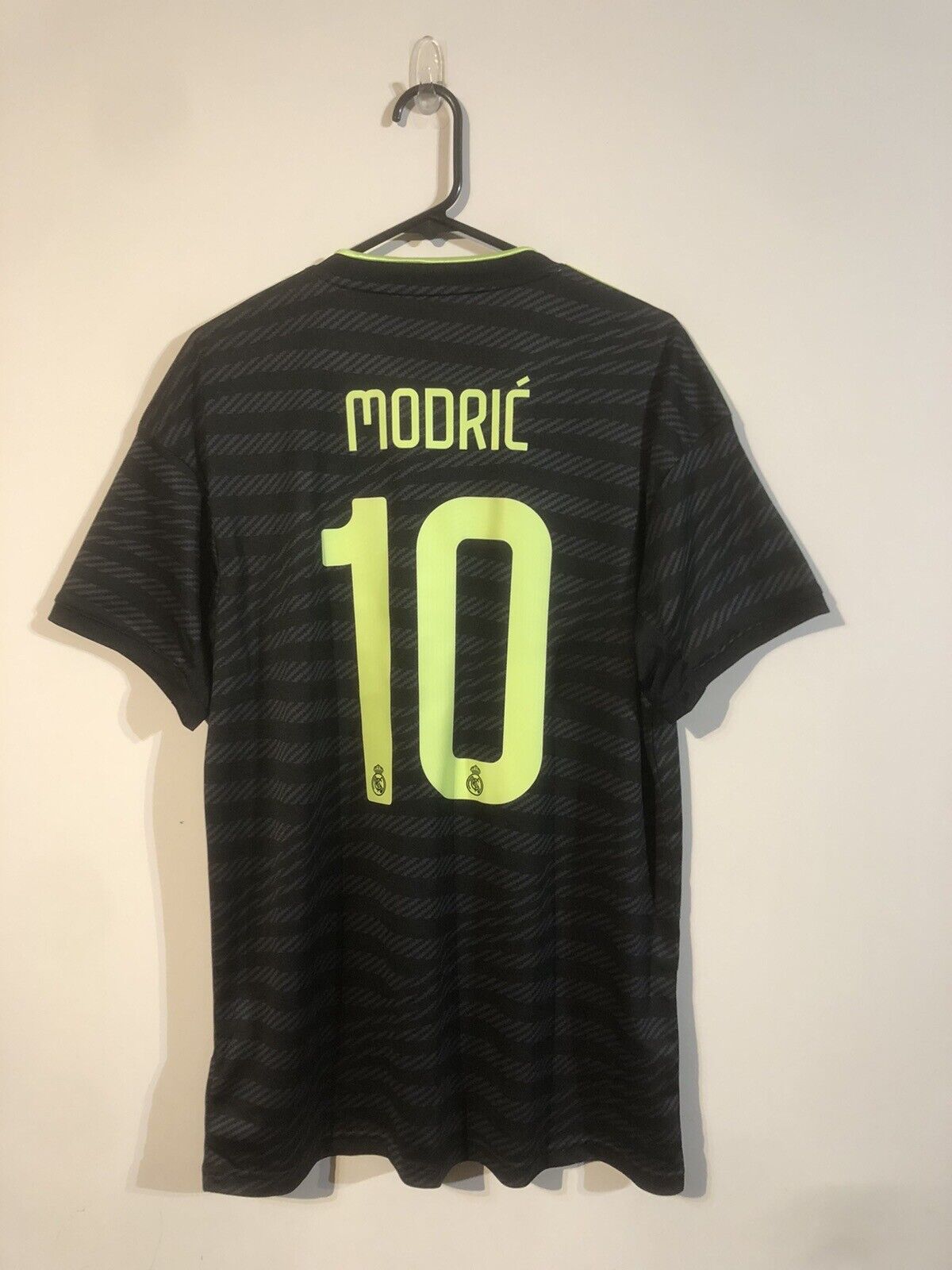 Modric #10 Real Madrid 2022/23 3rd Large Football Shirt Adidas BNWT