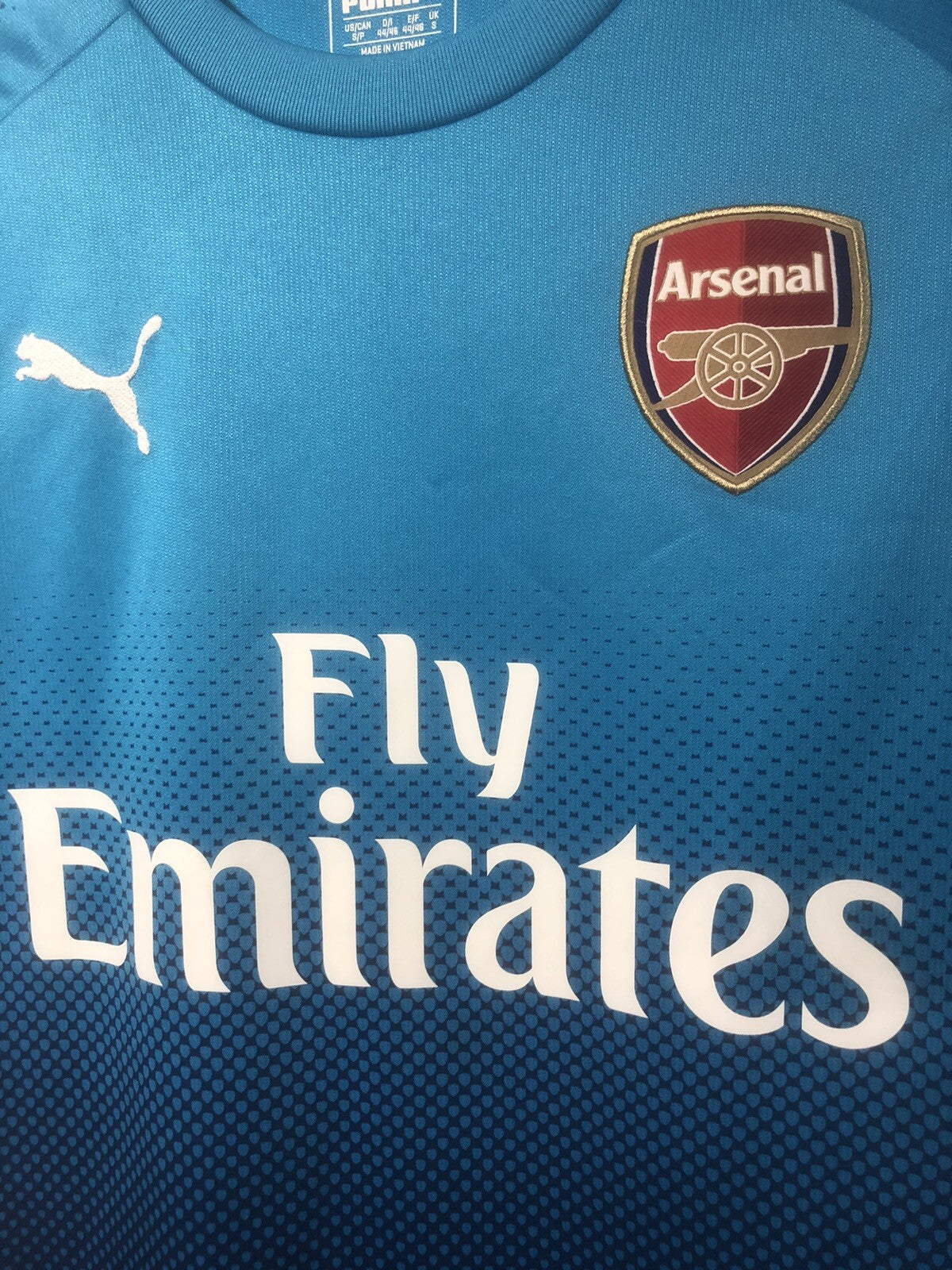 Arsenal Ozil #11 2017/18 Small Away Shirt Puma Excellent Condition 751512
