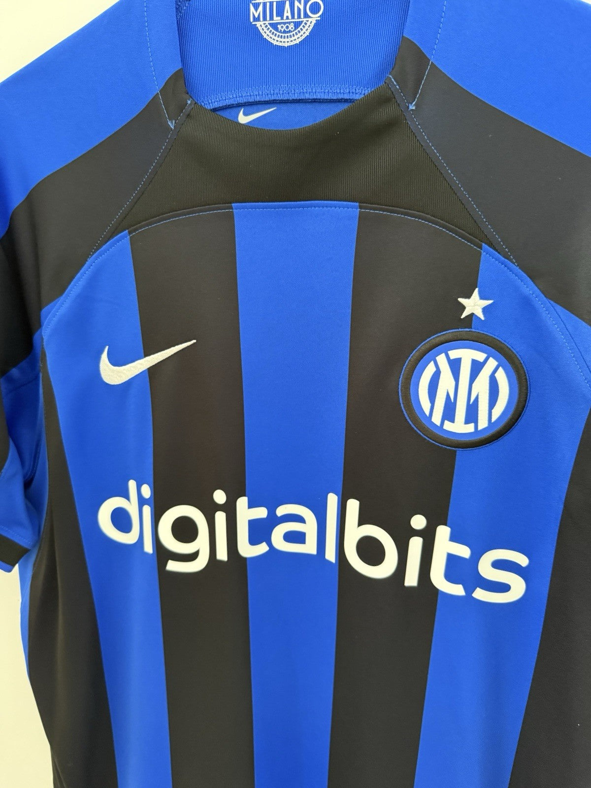 Inter Milan Bastoni #95 2022/23 Medium Home Shirt Excellent Condition DM1842-412