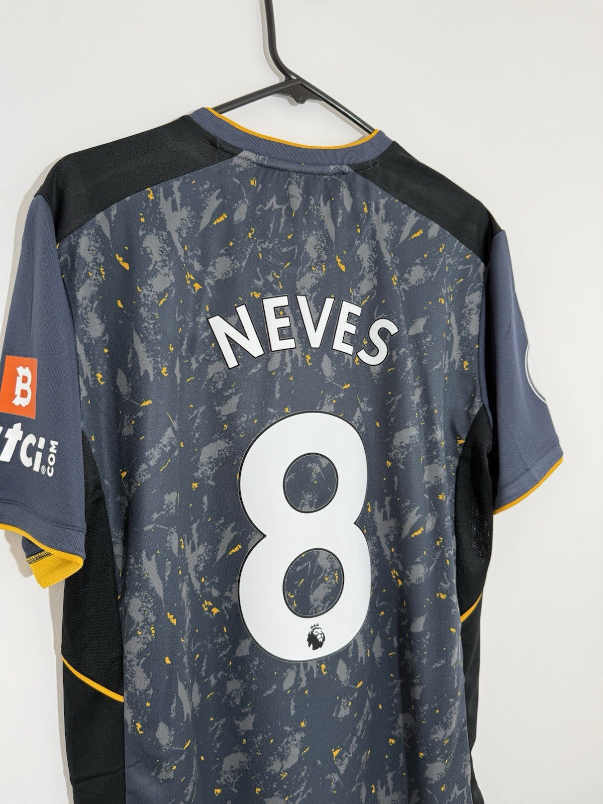 Wolverhampton Wanderers Neves #8 2021/22 Large Away Shirt Castore BNWT