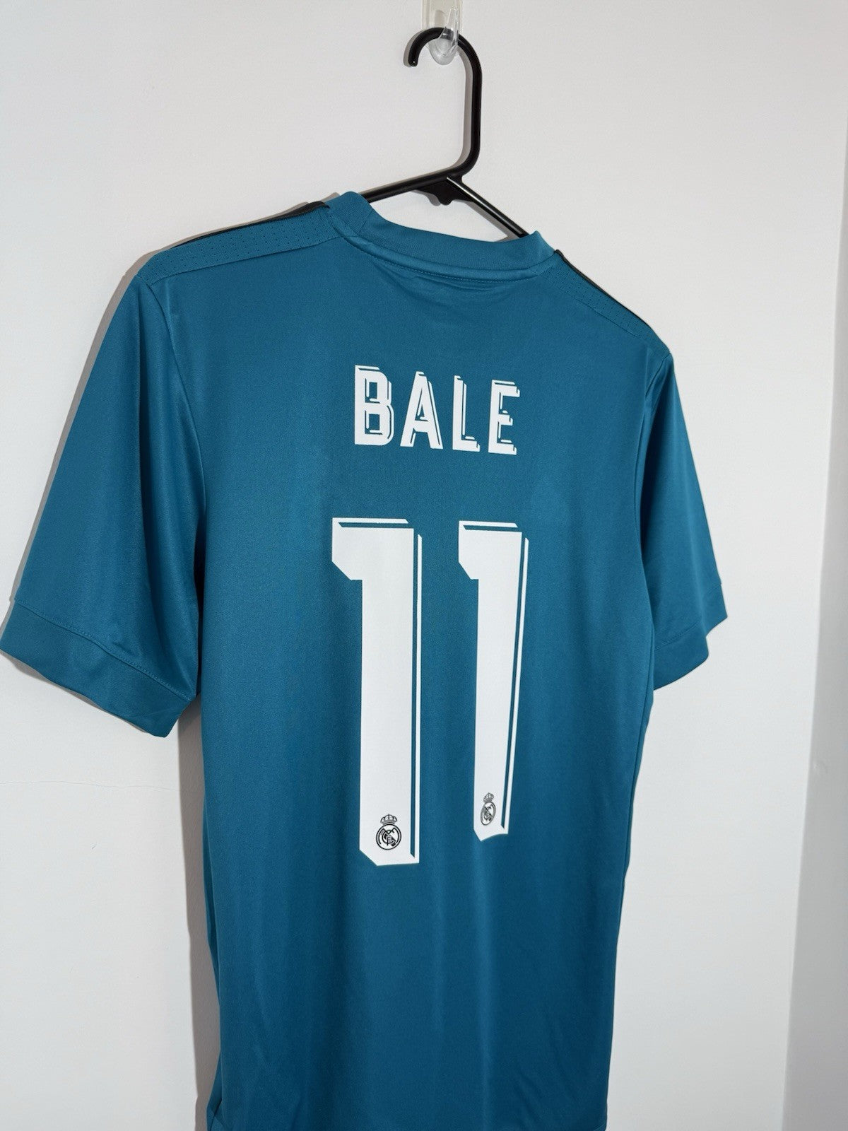 Real Madrid Bale #11 2017/18 Small 3rd Shirt Excellent Condition