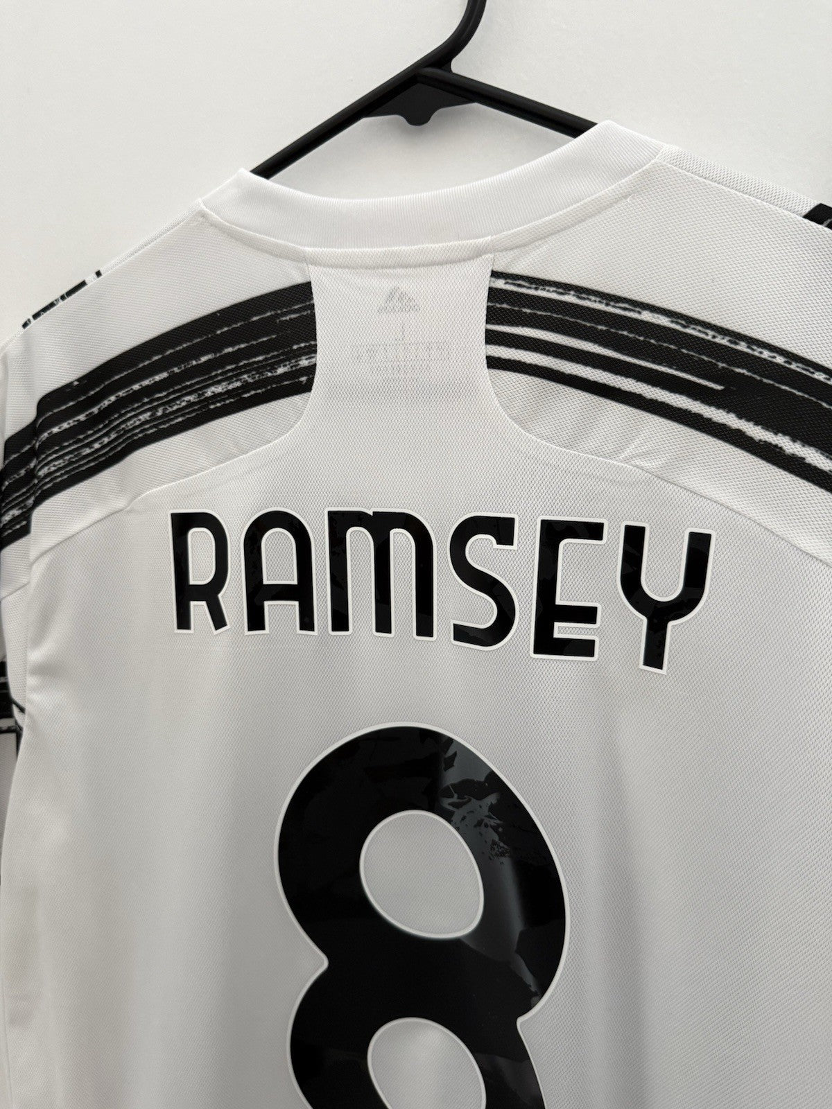 Juventus Ramsey #8 2020/21 Large Home Shirt Excellent Condition EI9894
