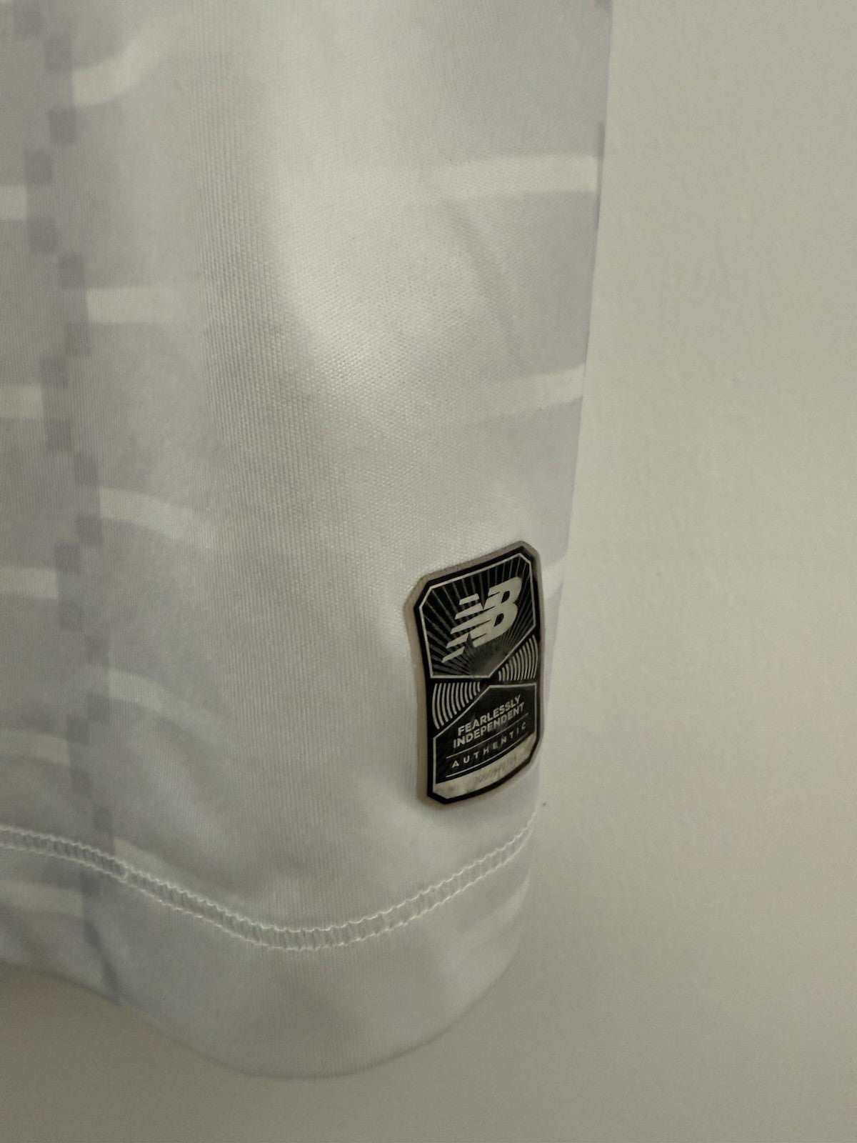 Liverpool Milner #7 2019/20 Medium Away Shirt Excellent Condition MT930013