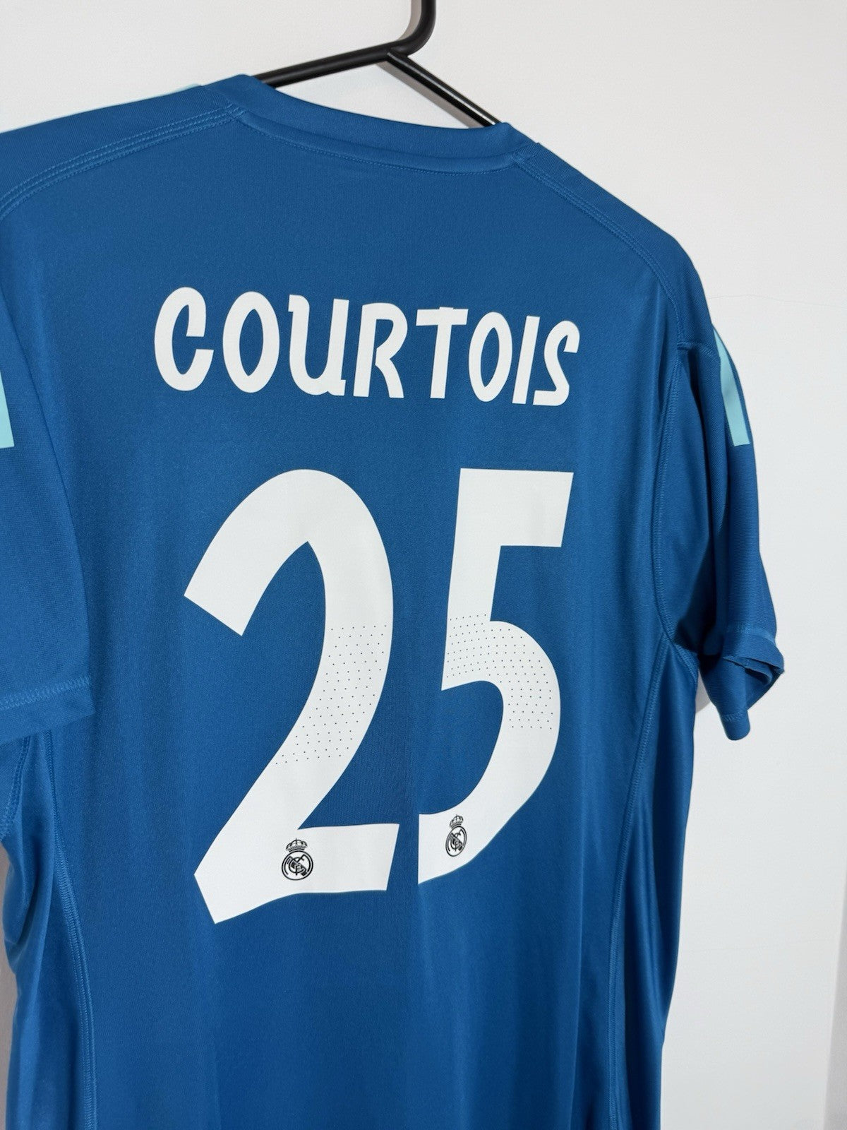 Real Madrid Courtois #25 2018/19 Large Away GK Shirt Adidas BNWT CG0577