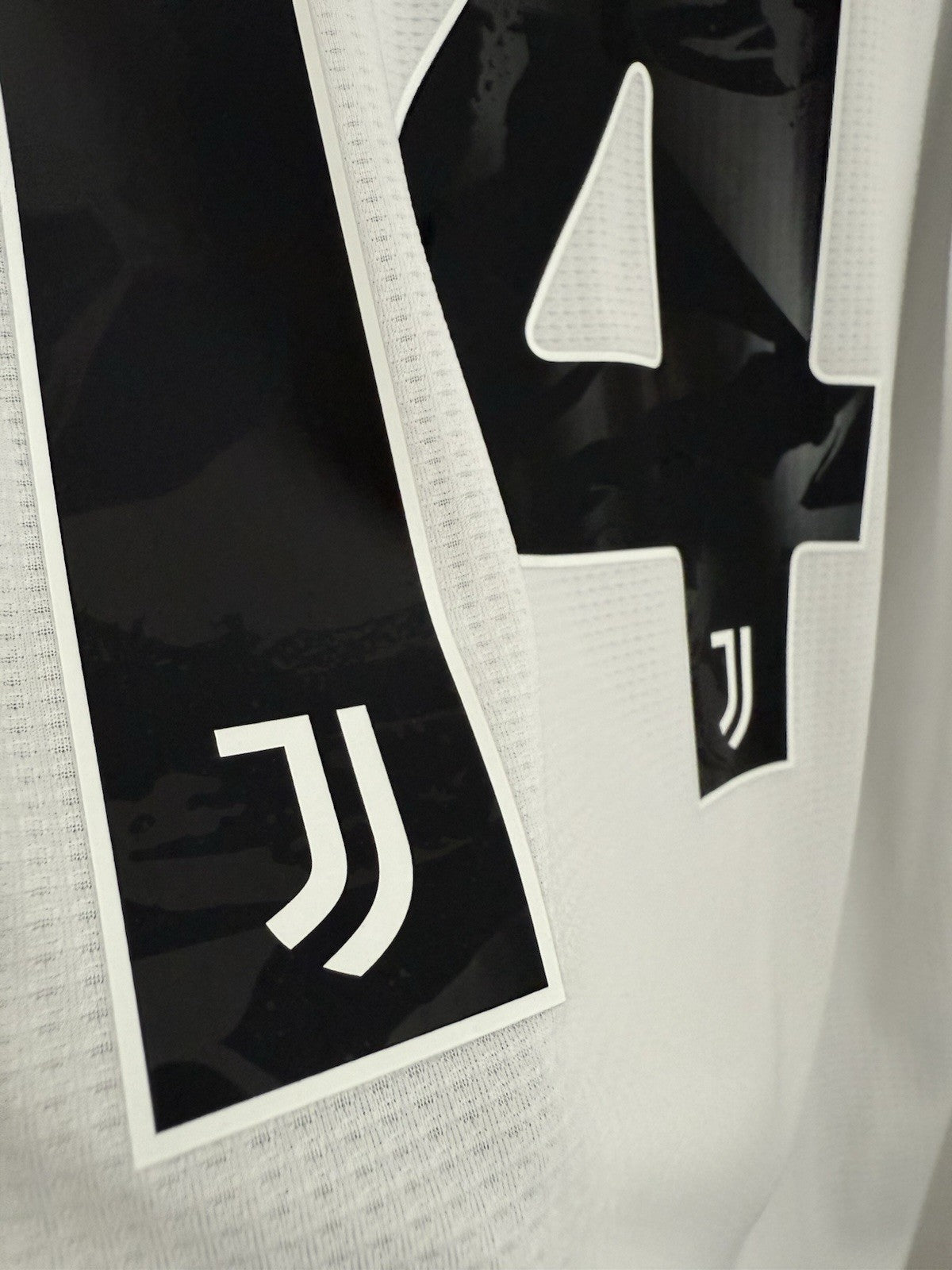 Juventus McKennie #14 2020/21 Large Home Authentic Shirt Adidas BNWT GJ7601
